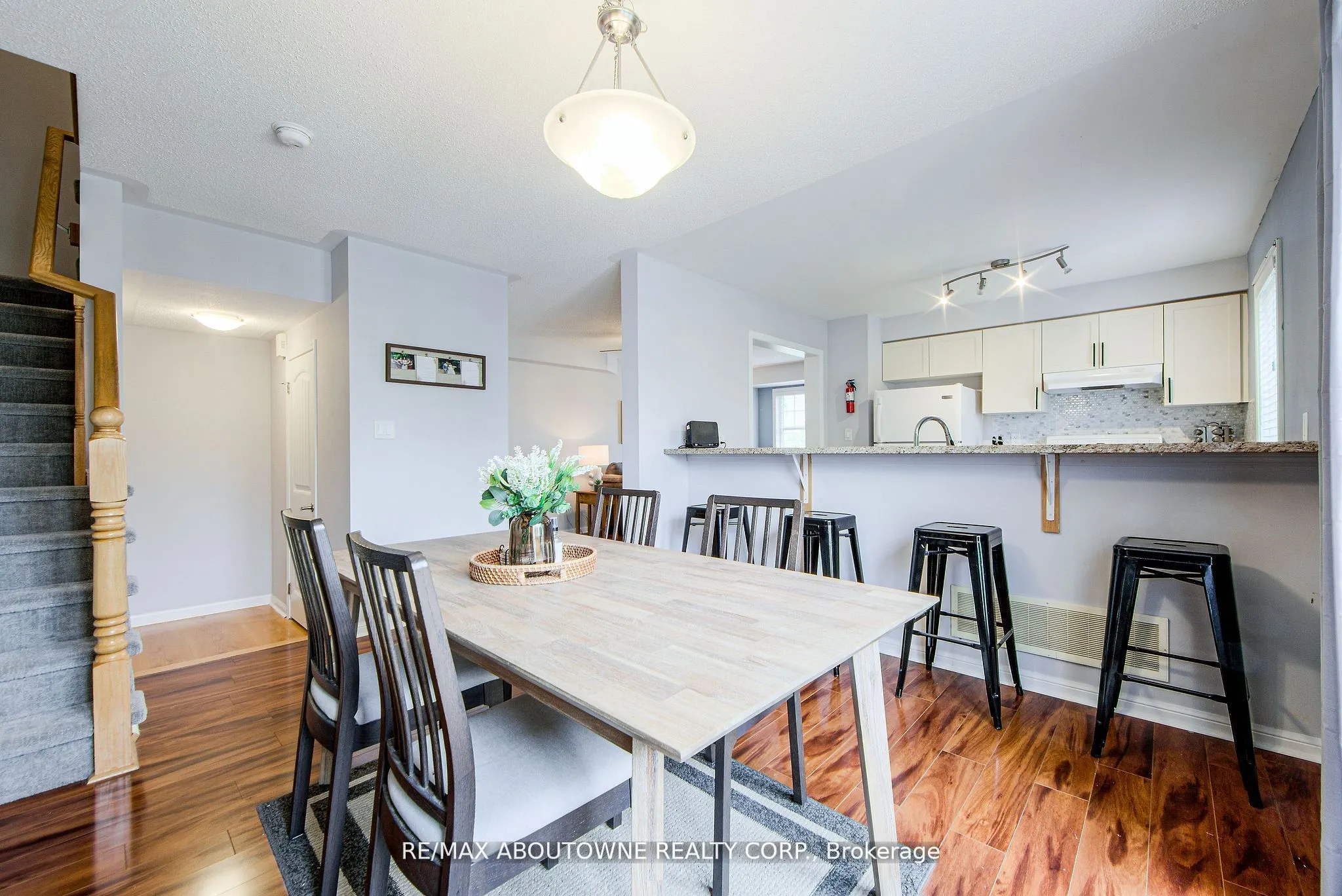 911 Deverell Place