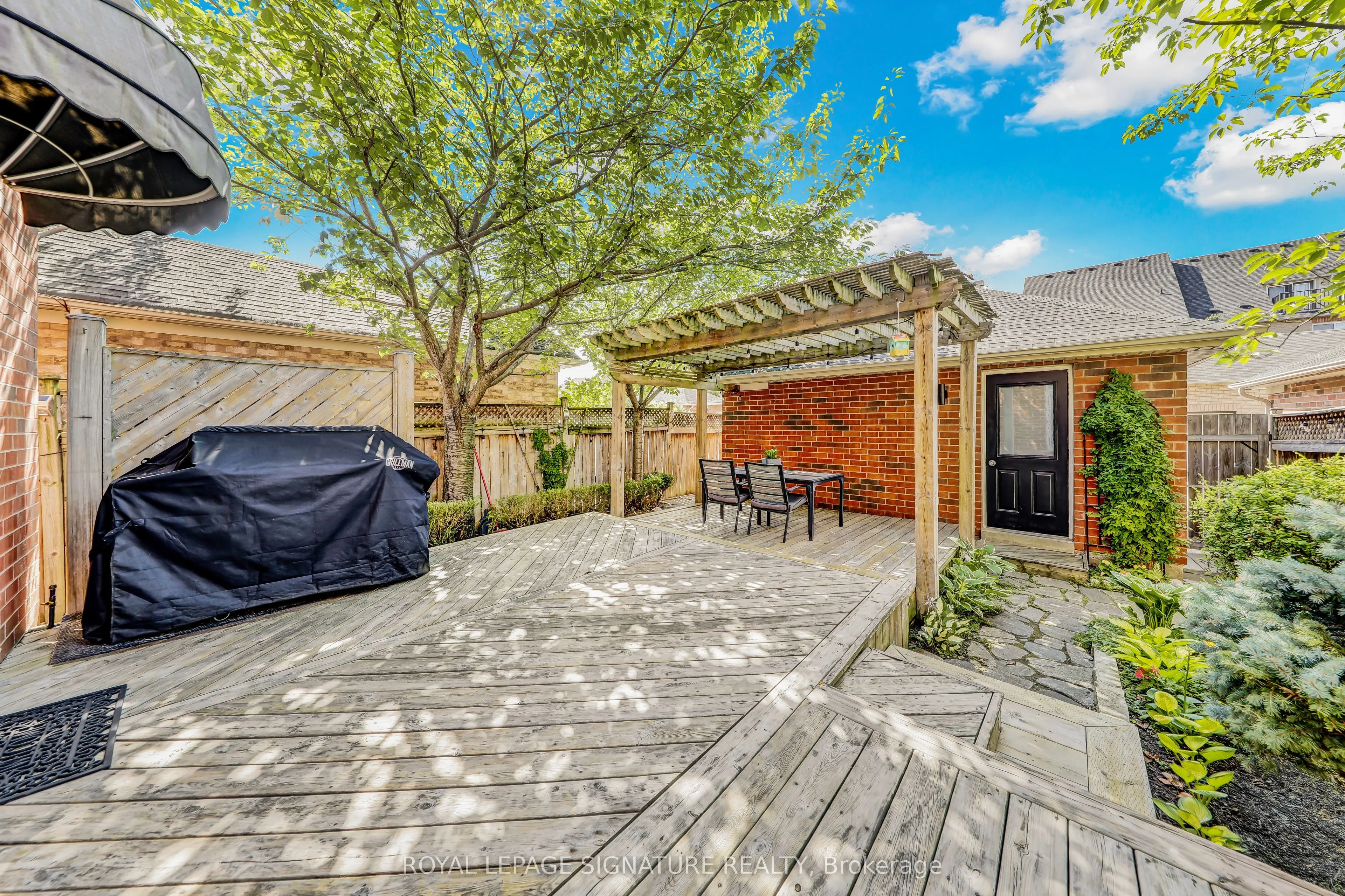 3469 Eglinton Avenue