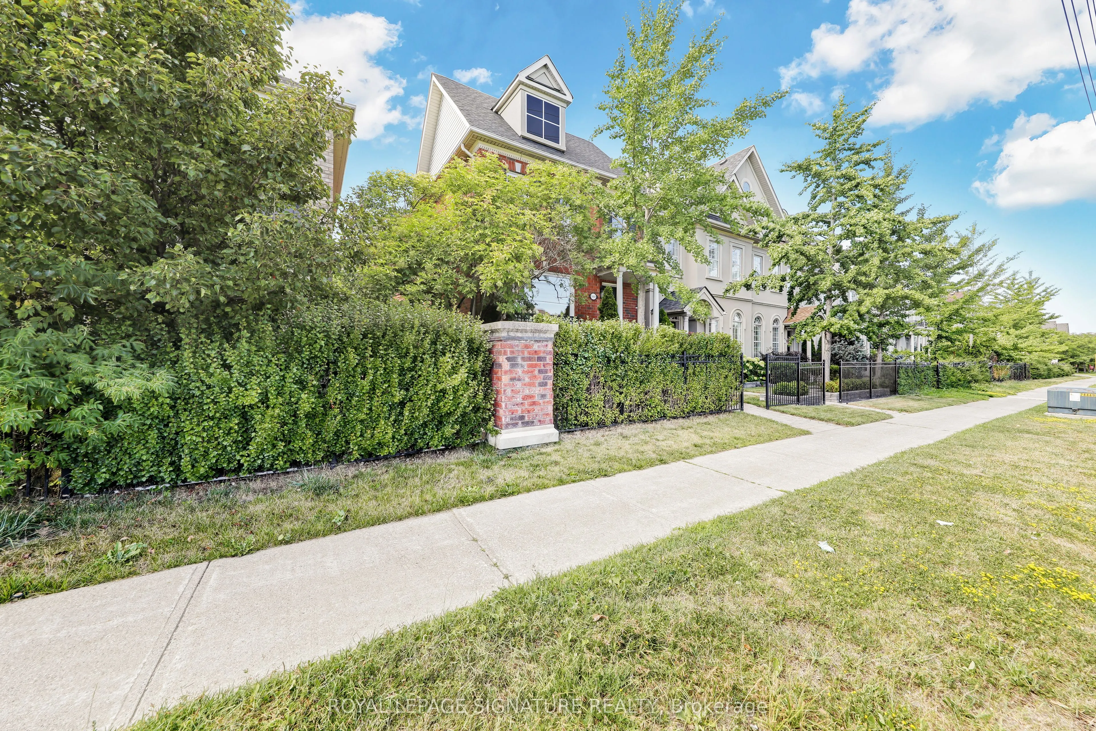 3469 Eglinton Avenue