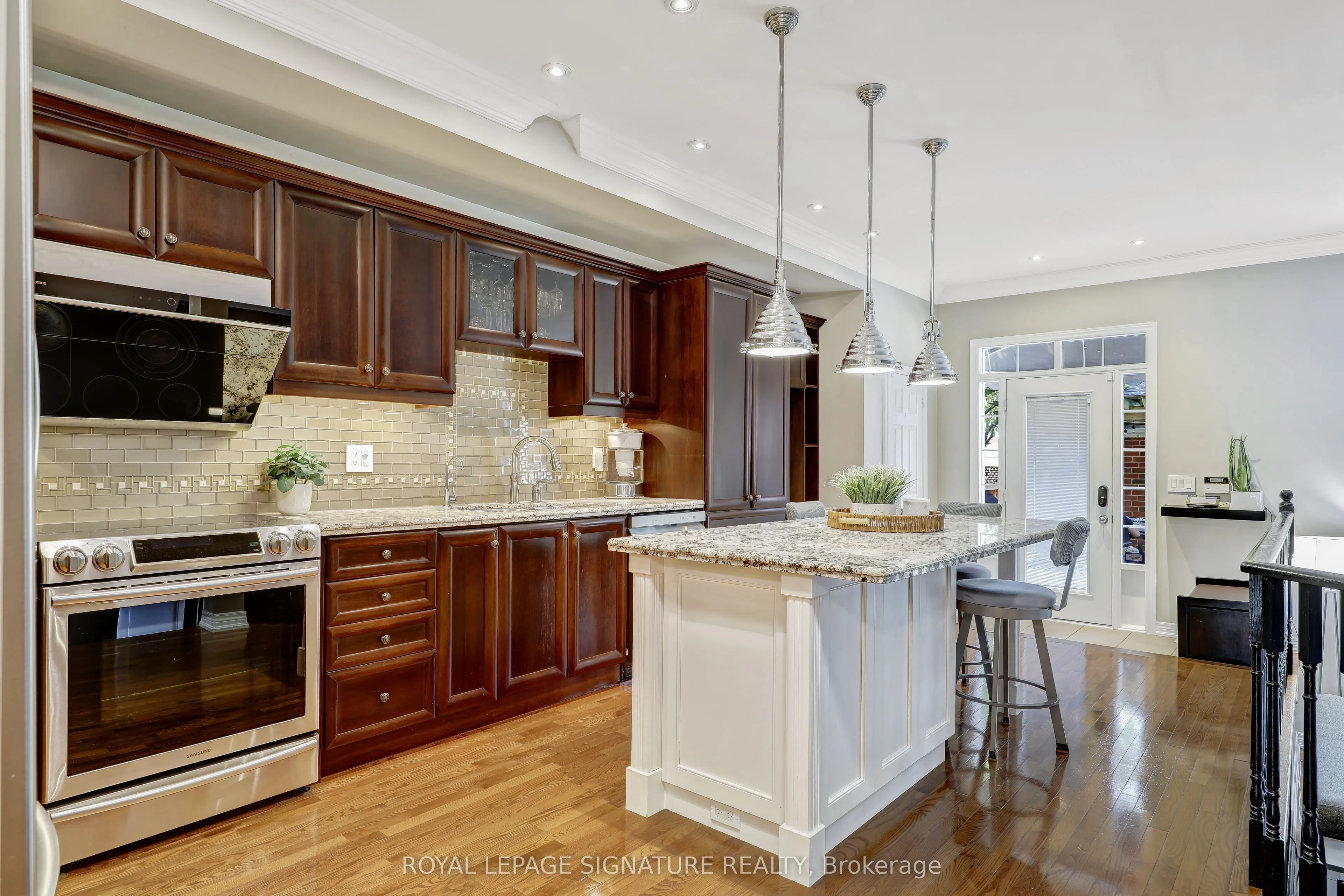 3469 Eglinton Avenue