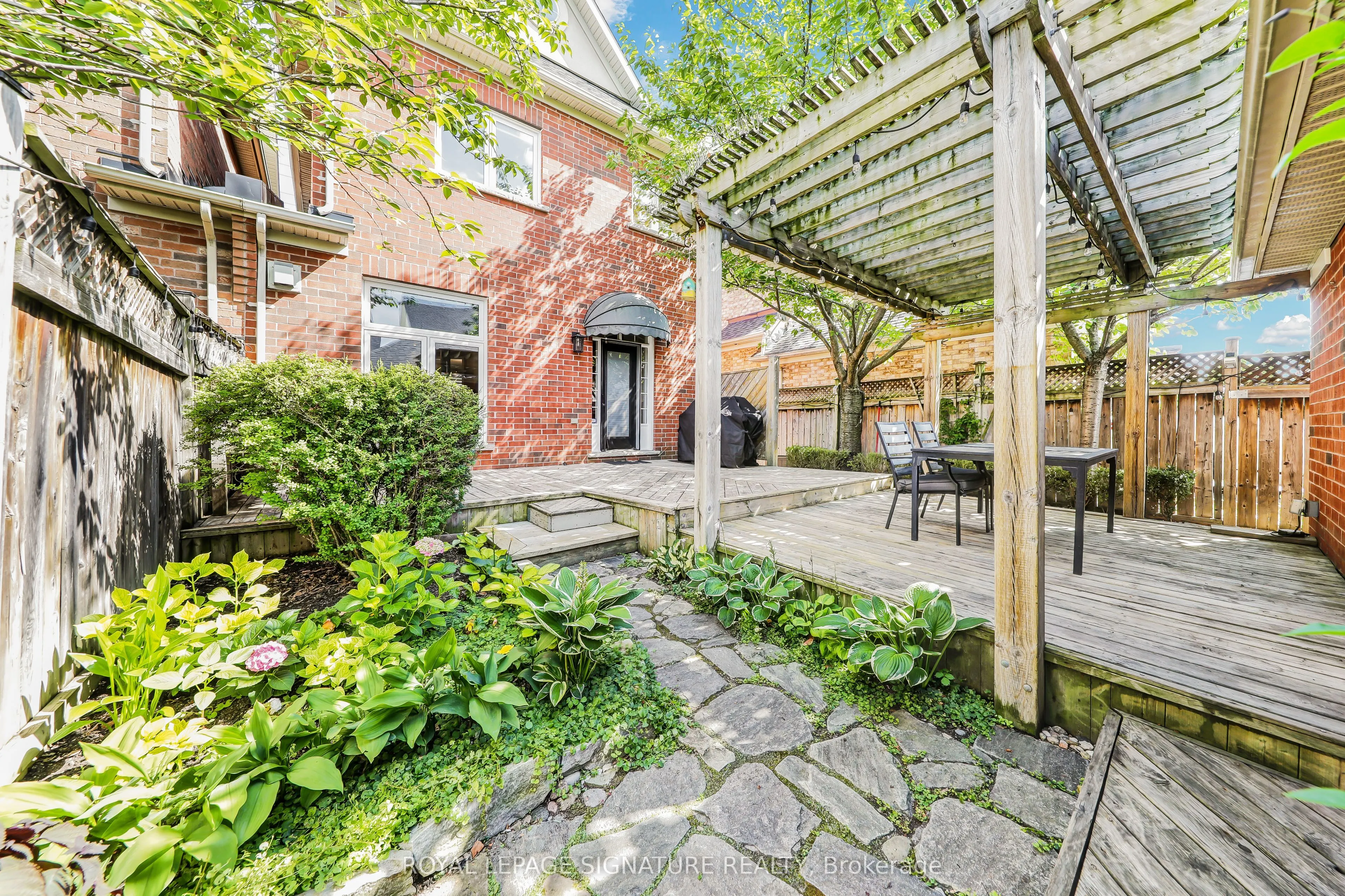 3469 Eglinton Avenue