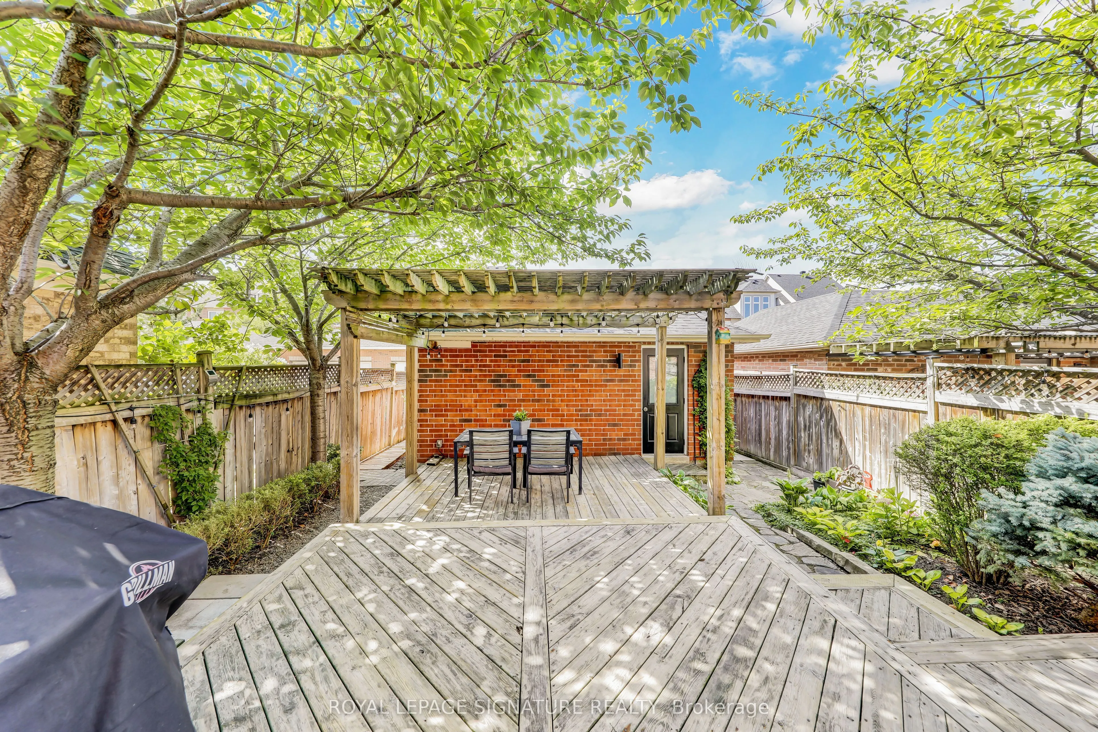 3469 Eglinton Avenue