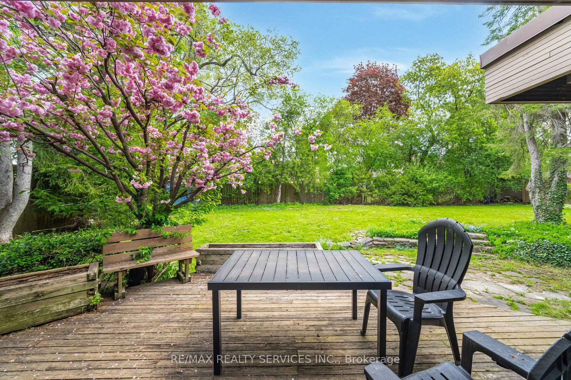 6 John Beck Crescent