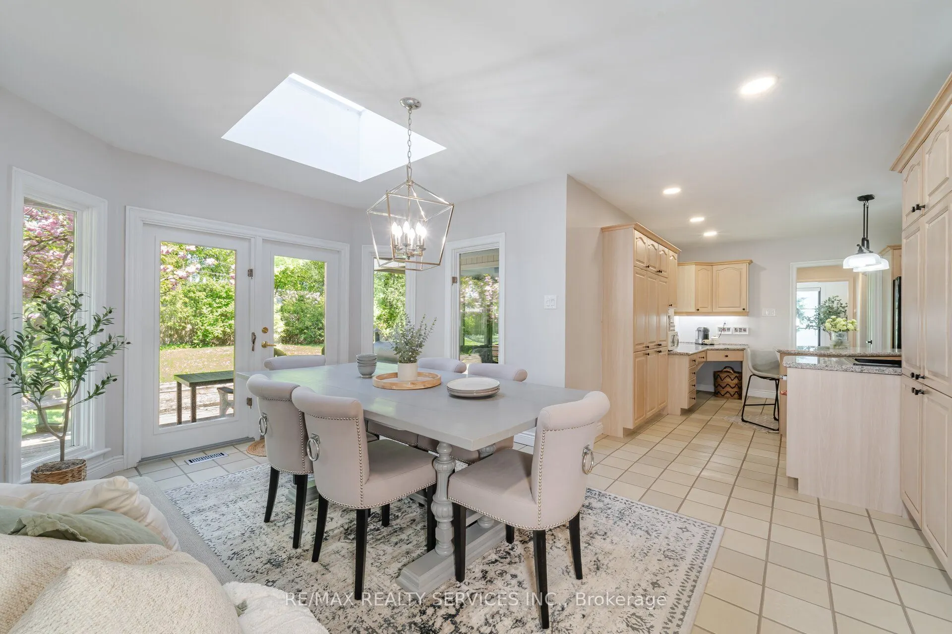 6 John Beck Crescent