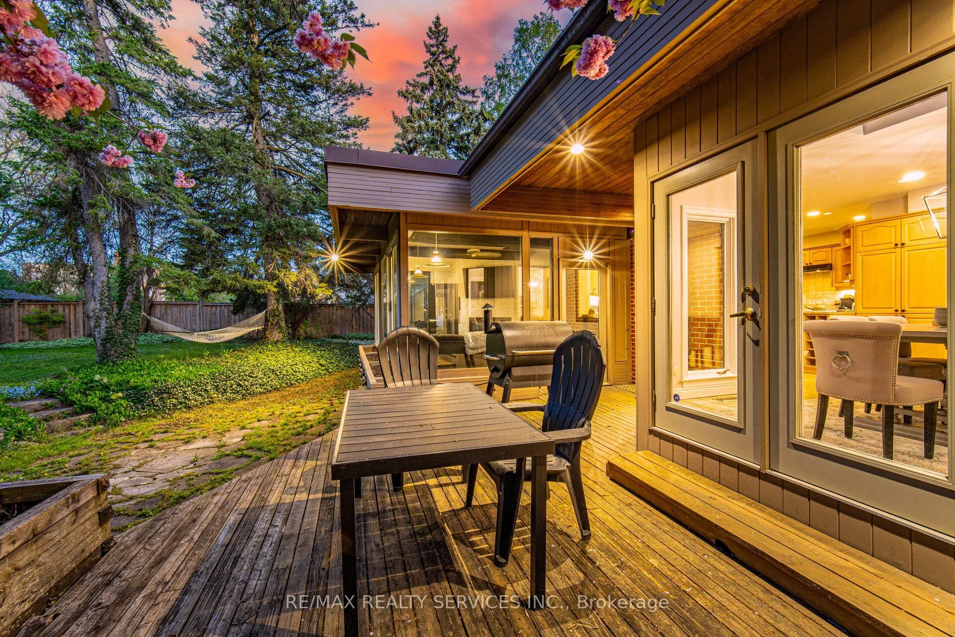 6 John Beck Crescent