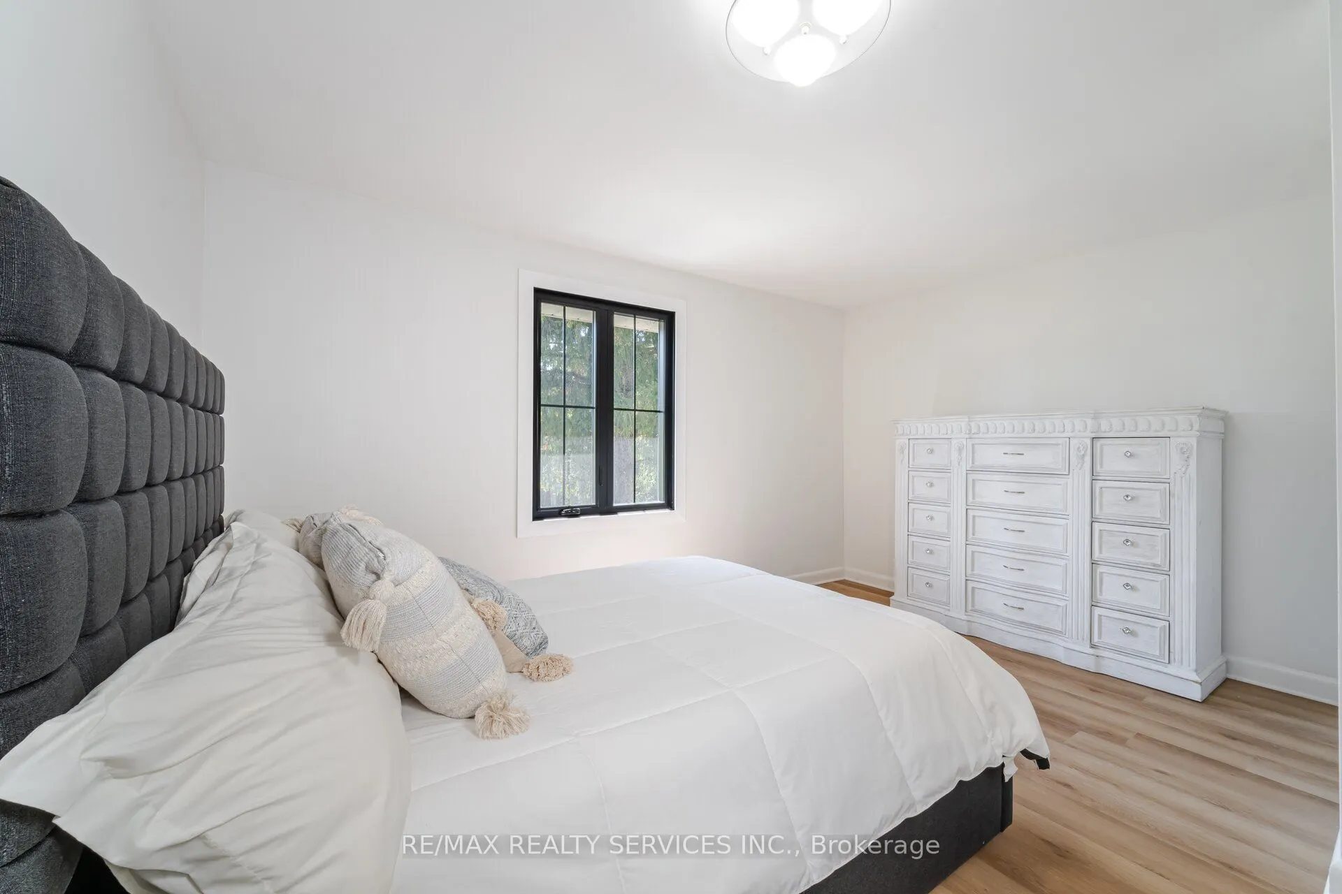 6 John Beck Crescent