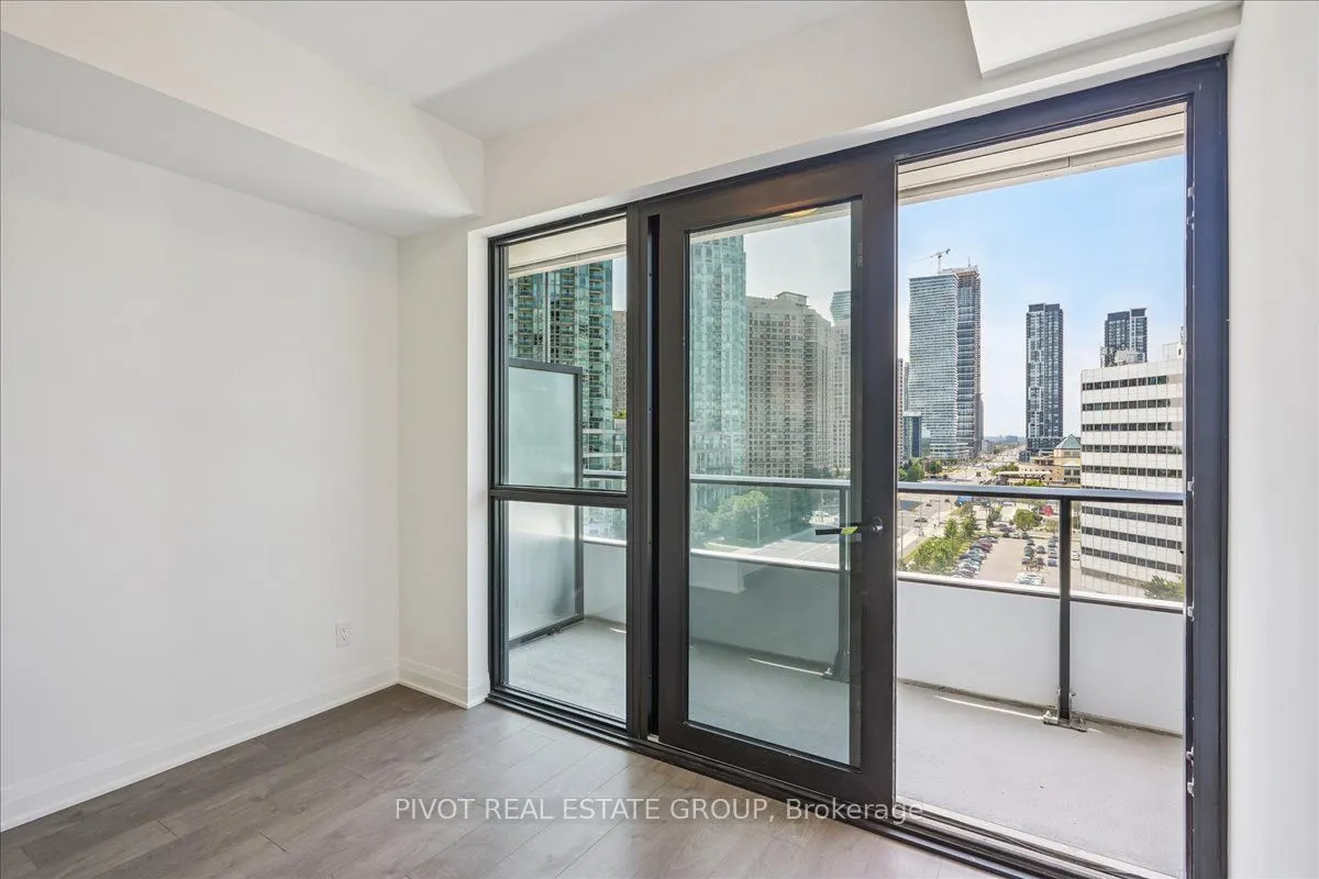 4015 The Exchange, #907