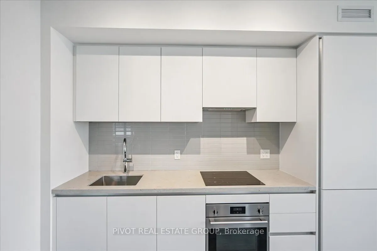 4015 The Exchange, #907