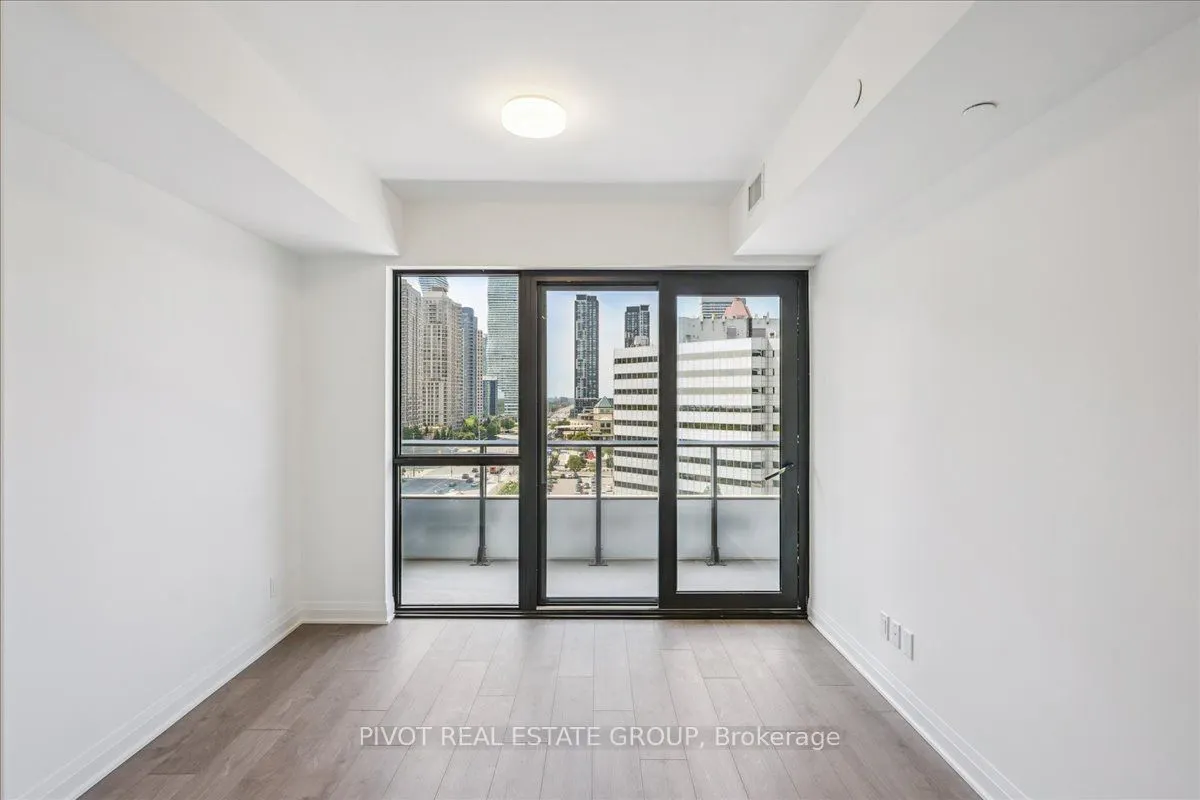 4015 The Exchange, #907