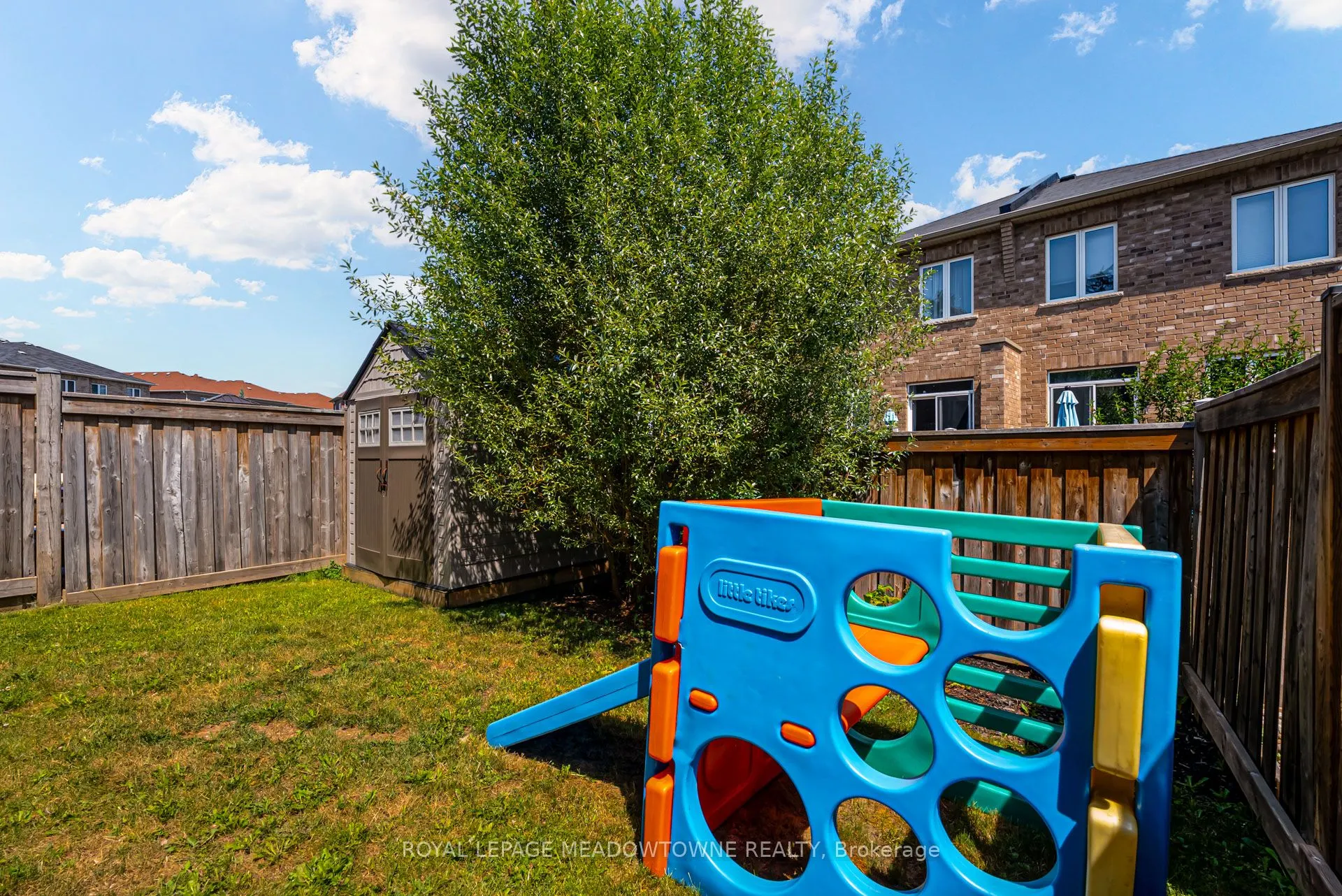 43 Ridgegate Crescent