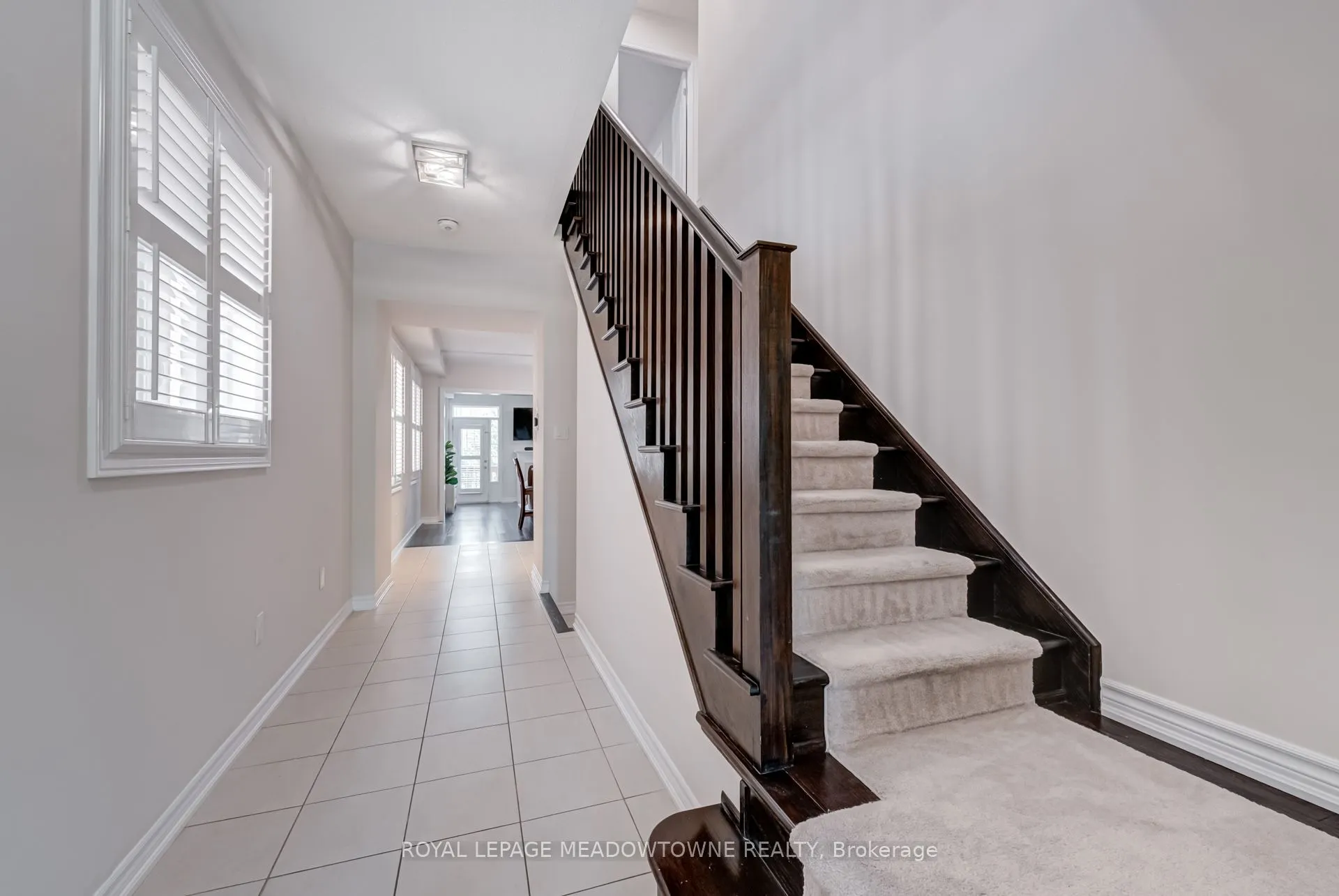 43 Ridgegate Crescent