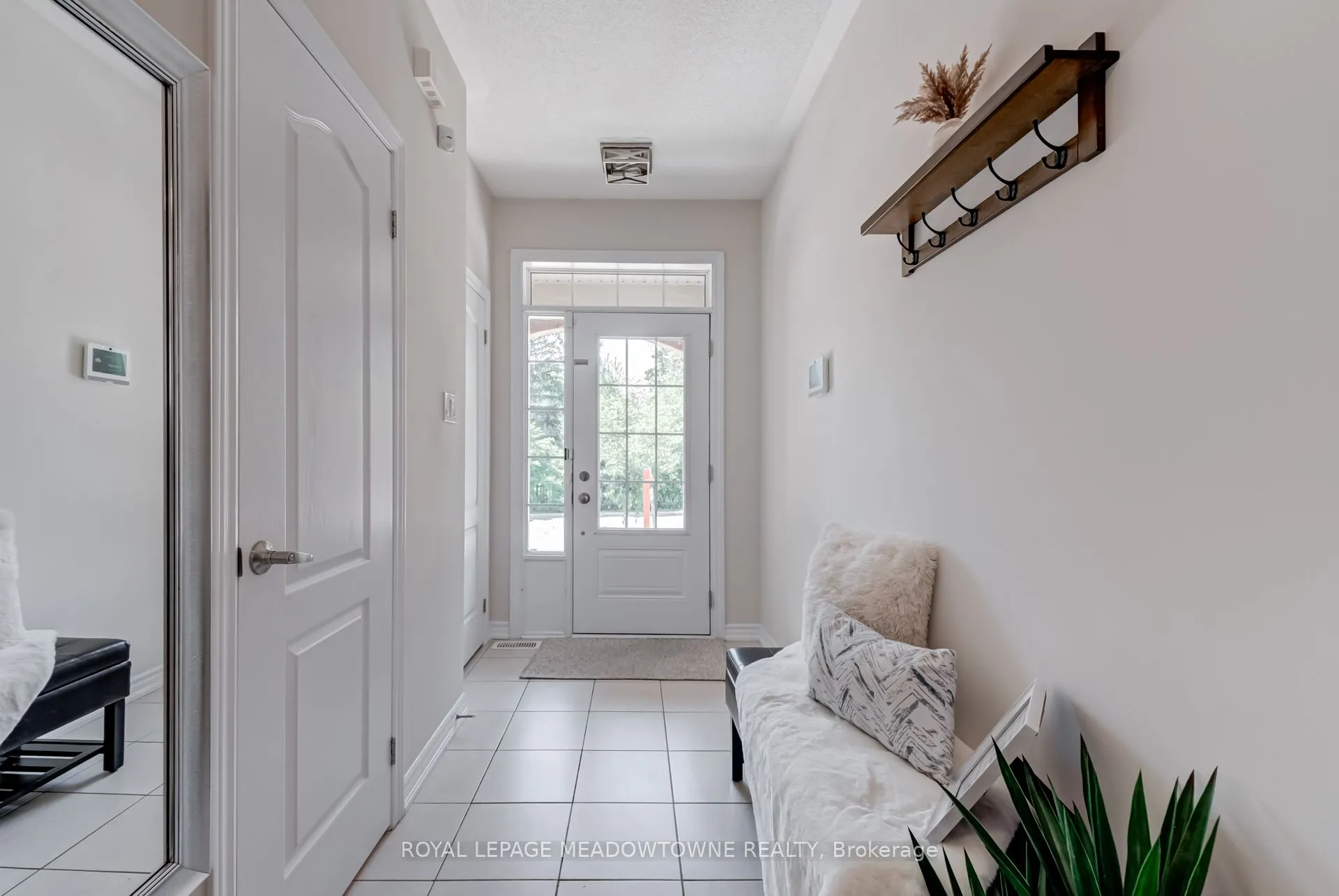 43 Ridgegate Crescent