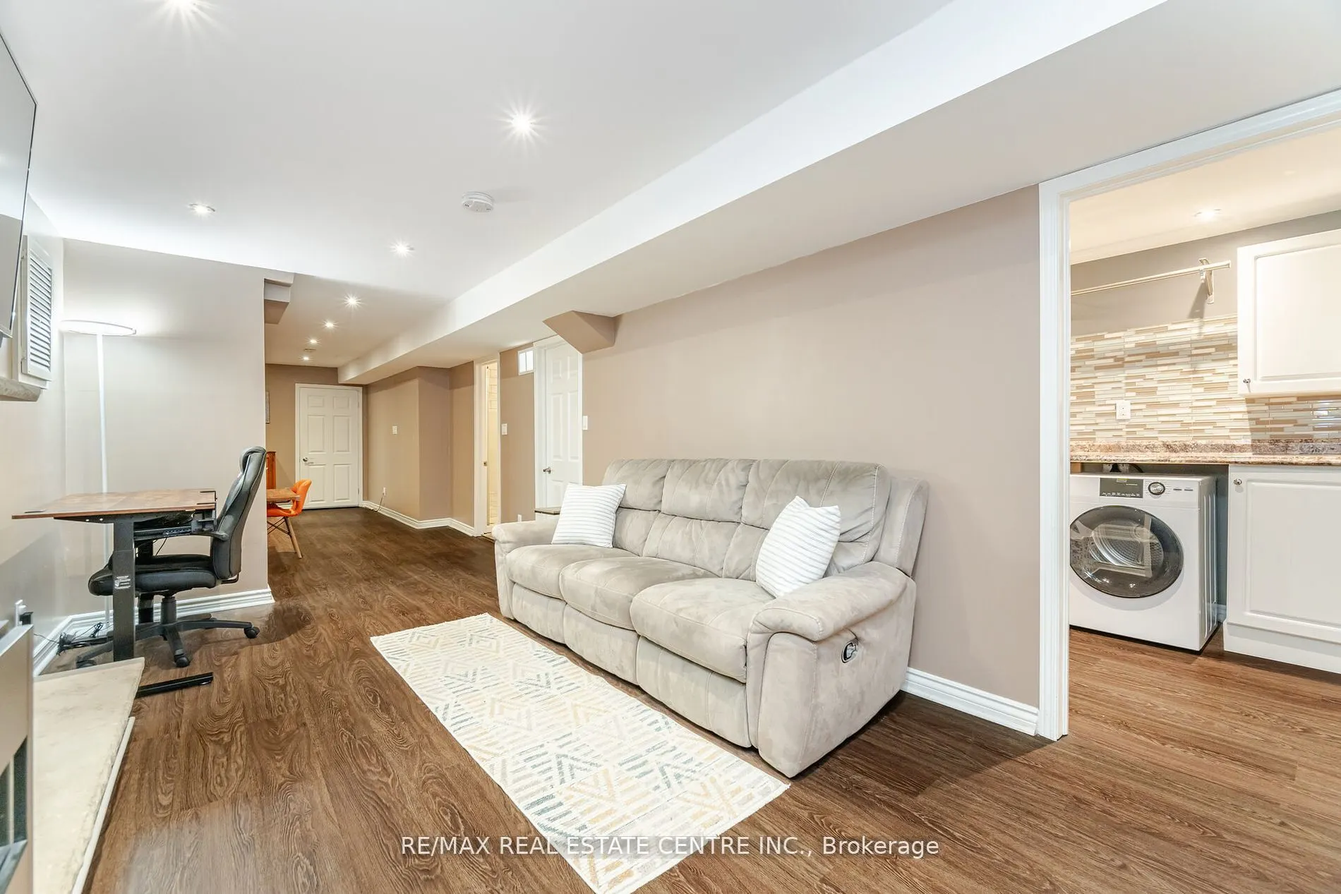 1196 Bough Beeches Boulevard