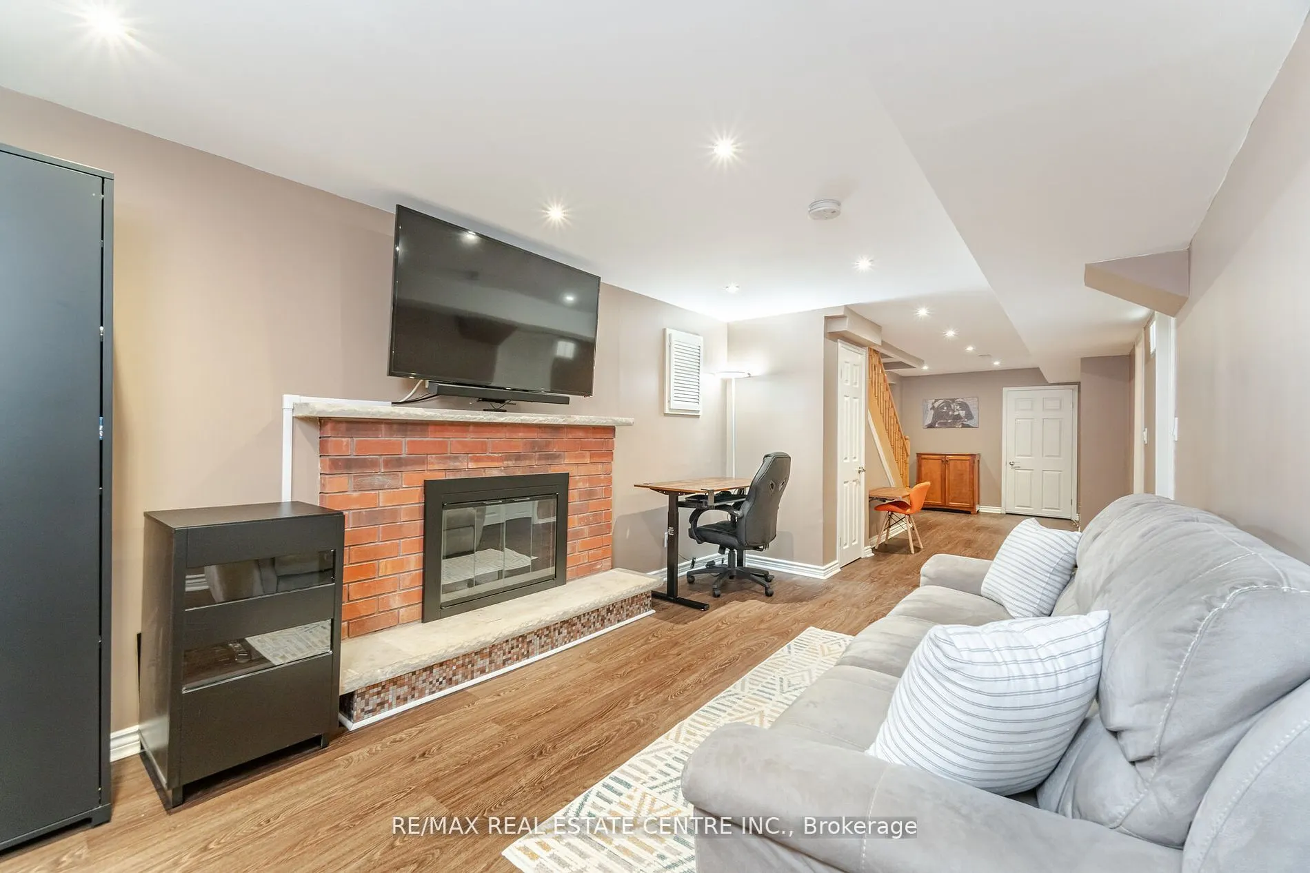 1196 Bough Beeches Boulevard
