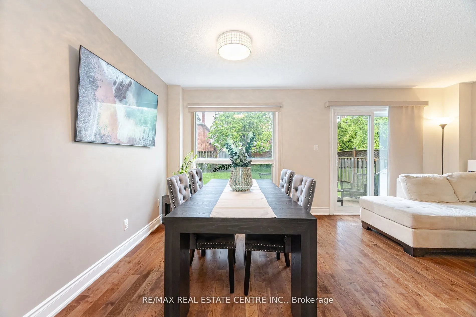 1196 Bough Beeches Boulevard