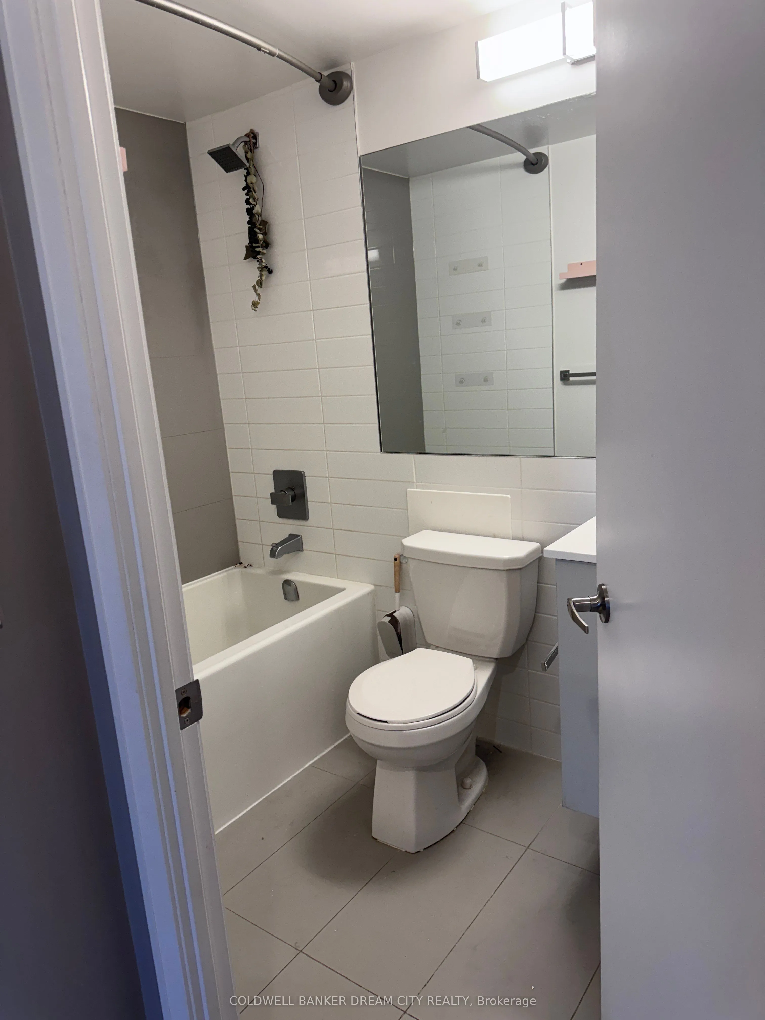 30 Gibbs Road, #2708