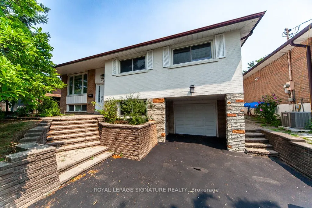 3605 The Credit Woodlands