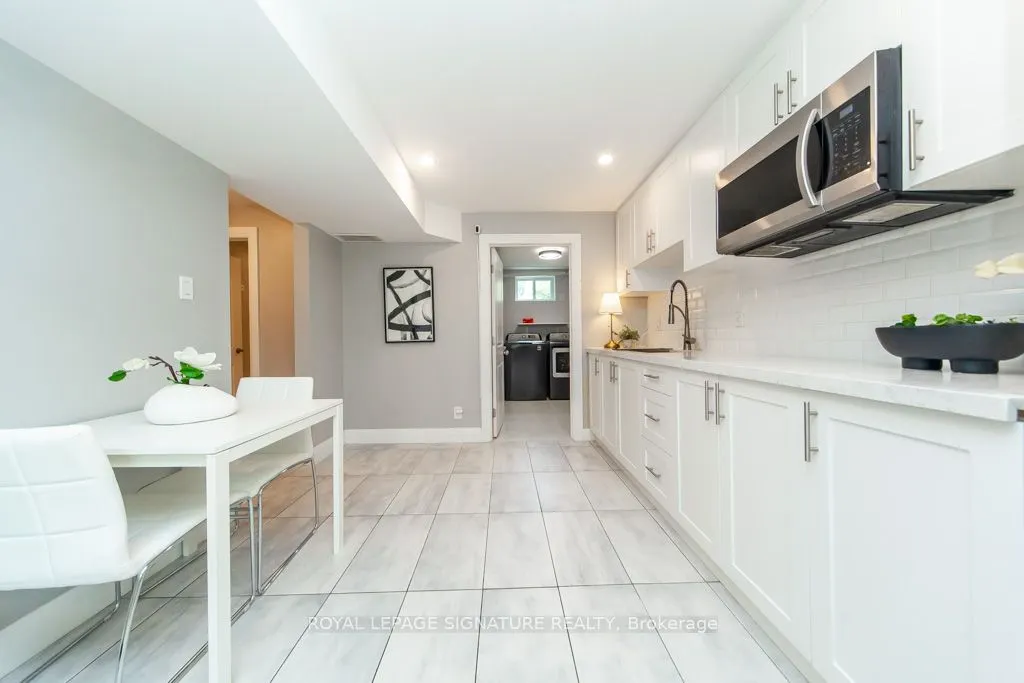 3605 The Credit Woodlands