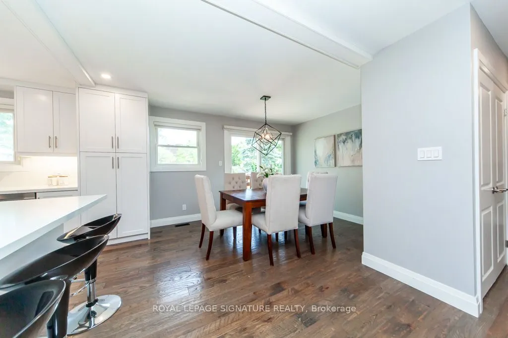 3605 The Credit Woodlands