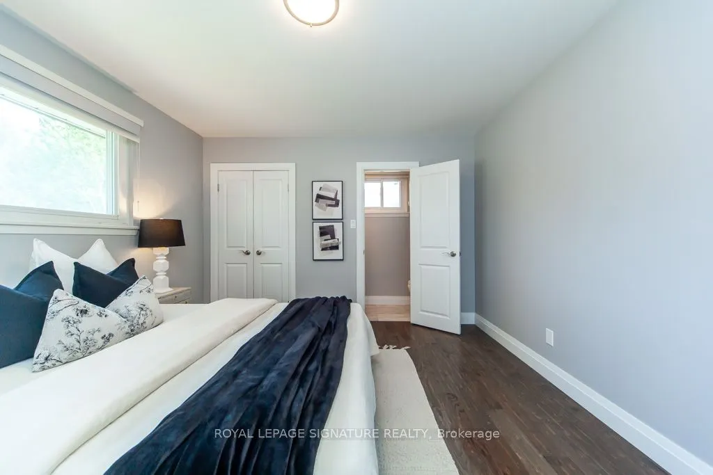 3605 The Credit Woodlands