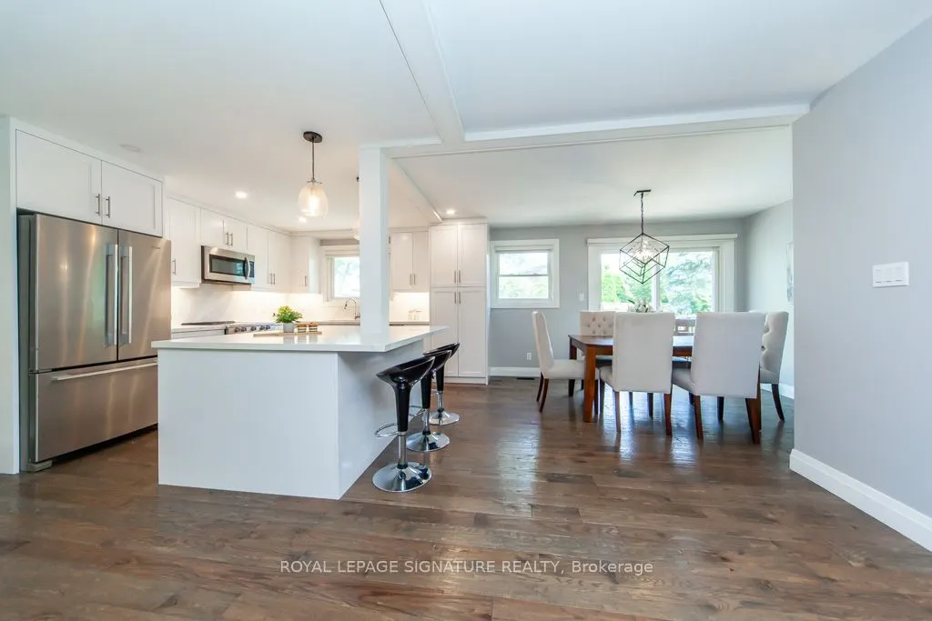 3605 The Credit Woodlands