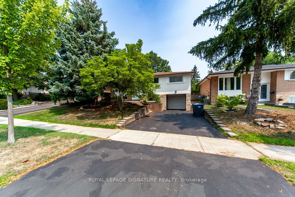 3605 The Credit Woodlands