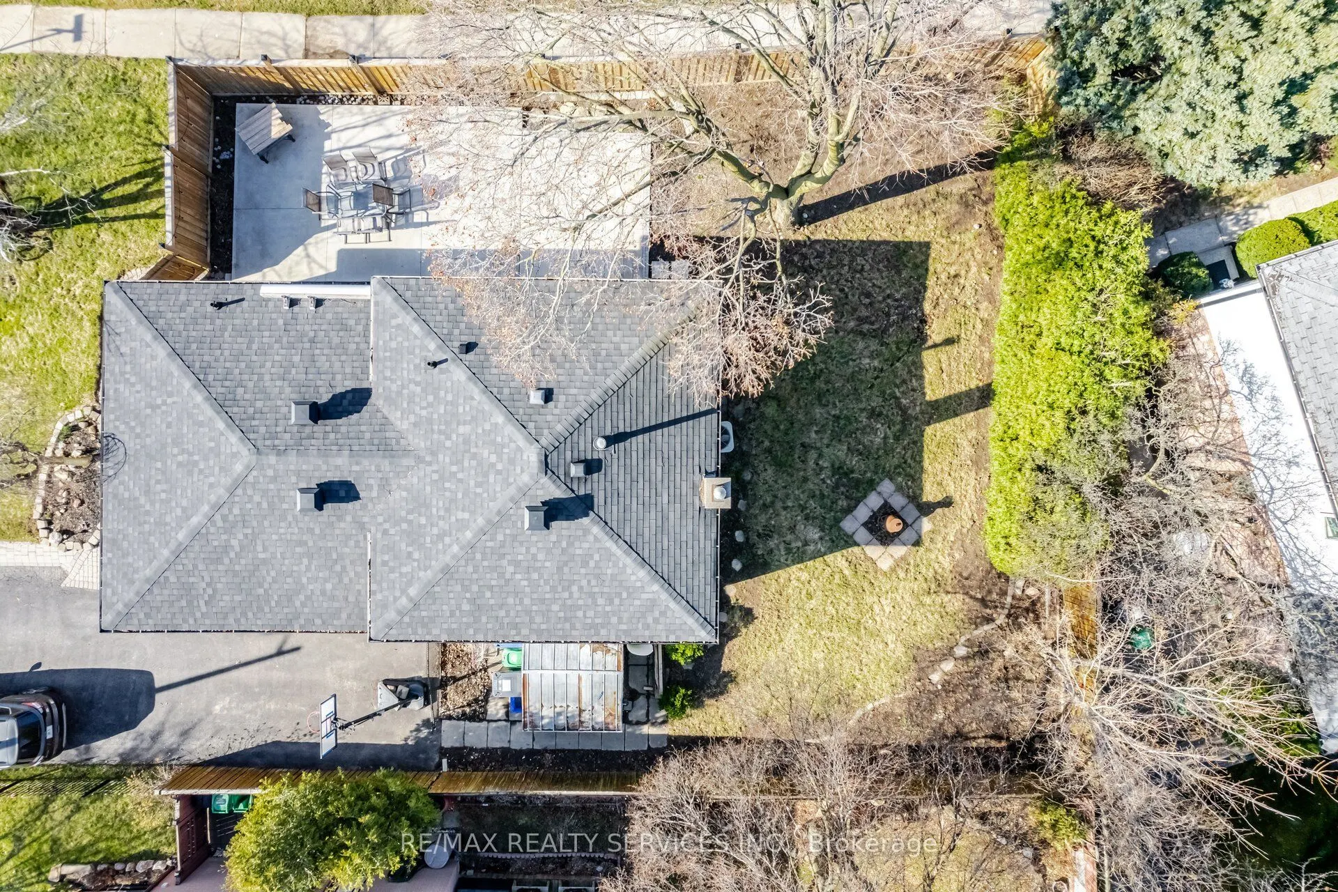 8 Reigate Avenue
