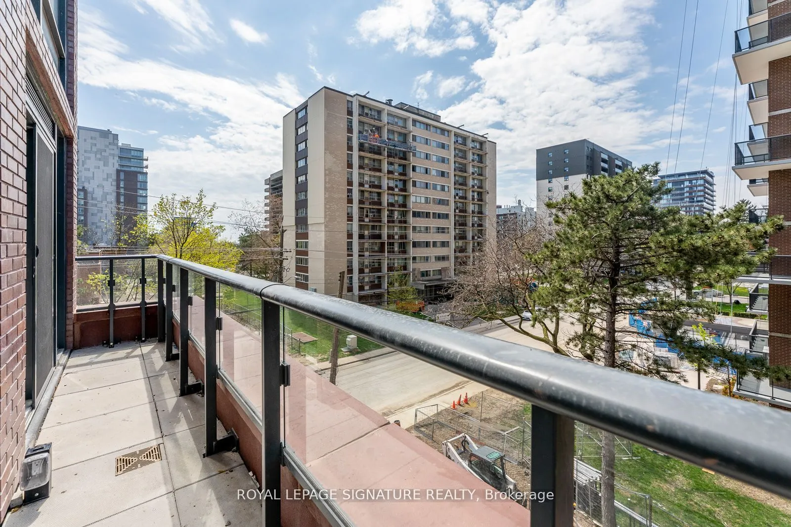 28 Ann Street, #209