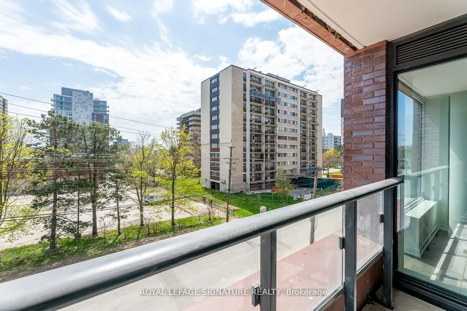 28 Ann Street, #209