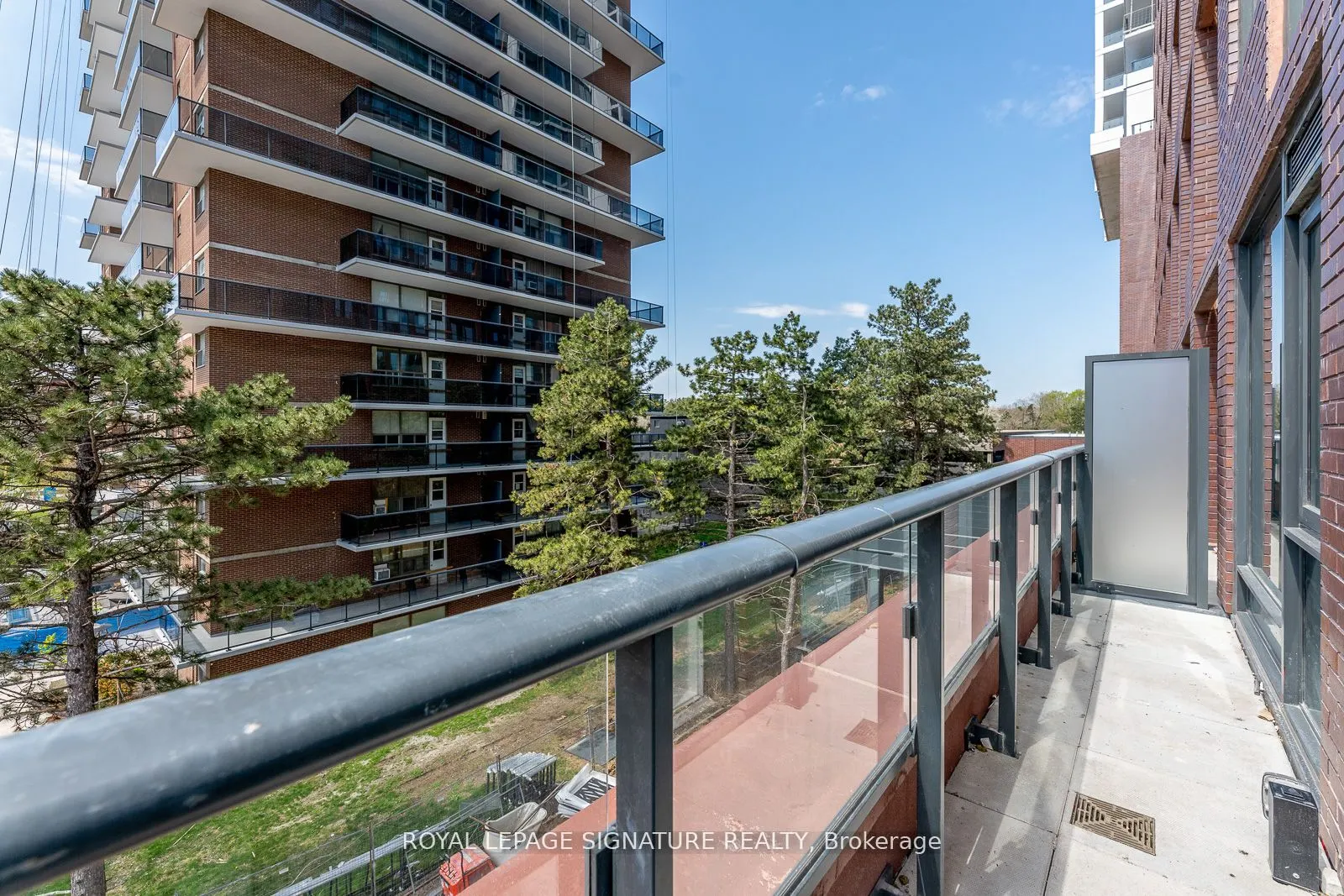 28 Ann Street, #209
