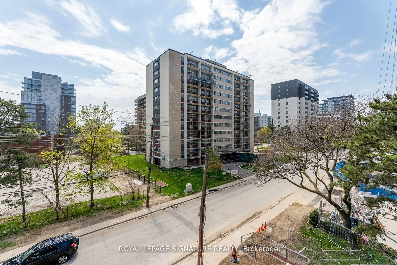 28 Ann Street, #209