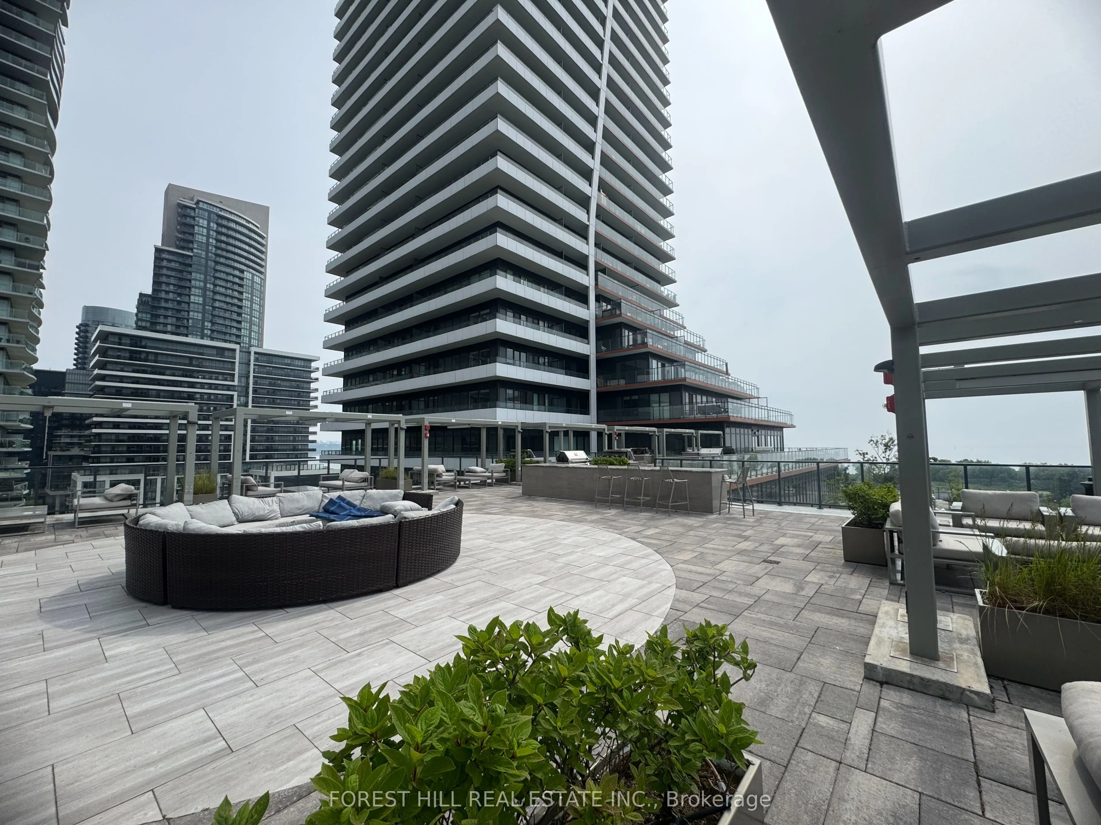 30 Shore Breeze Drive, #1922