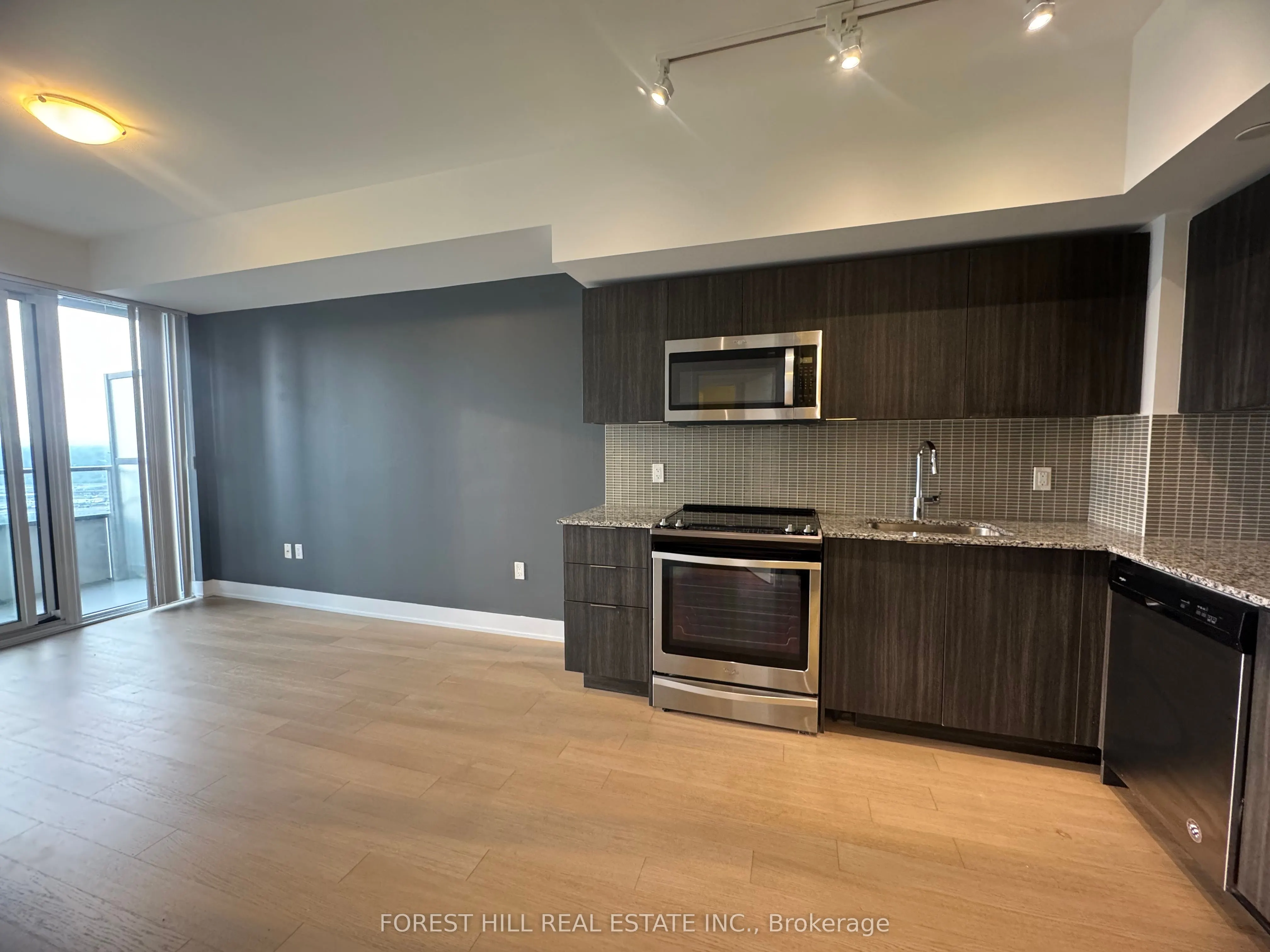 30 Shore Breeze Drive, #1922