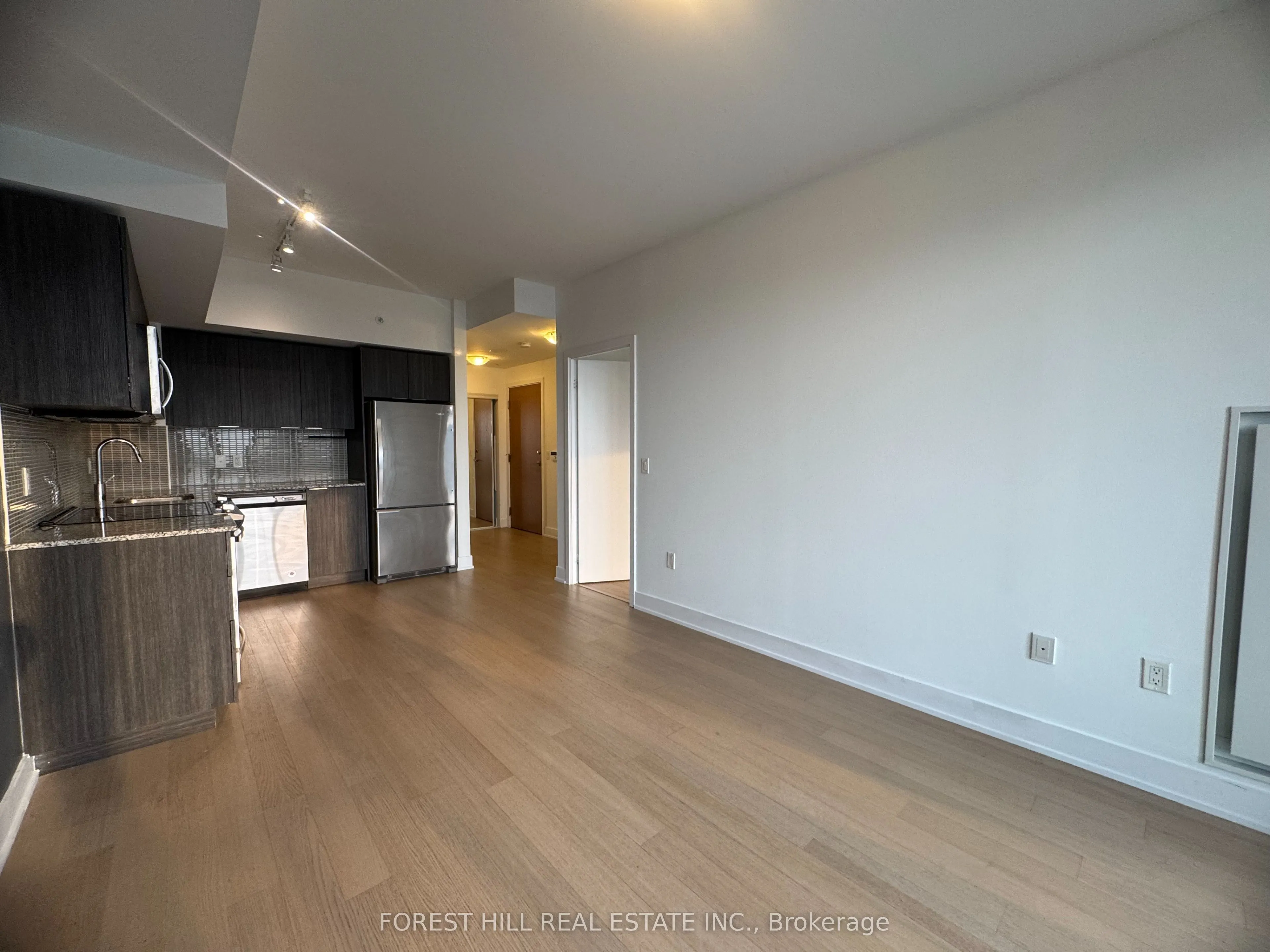 30 Shore Breeze Drive, #1922