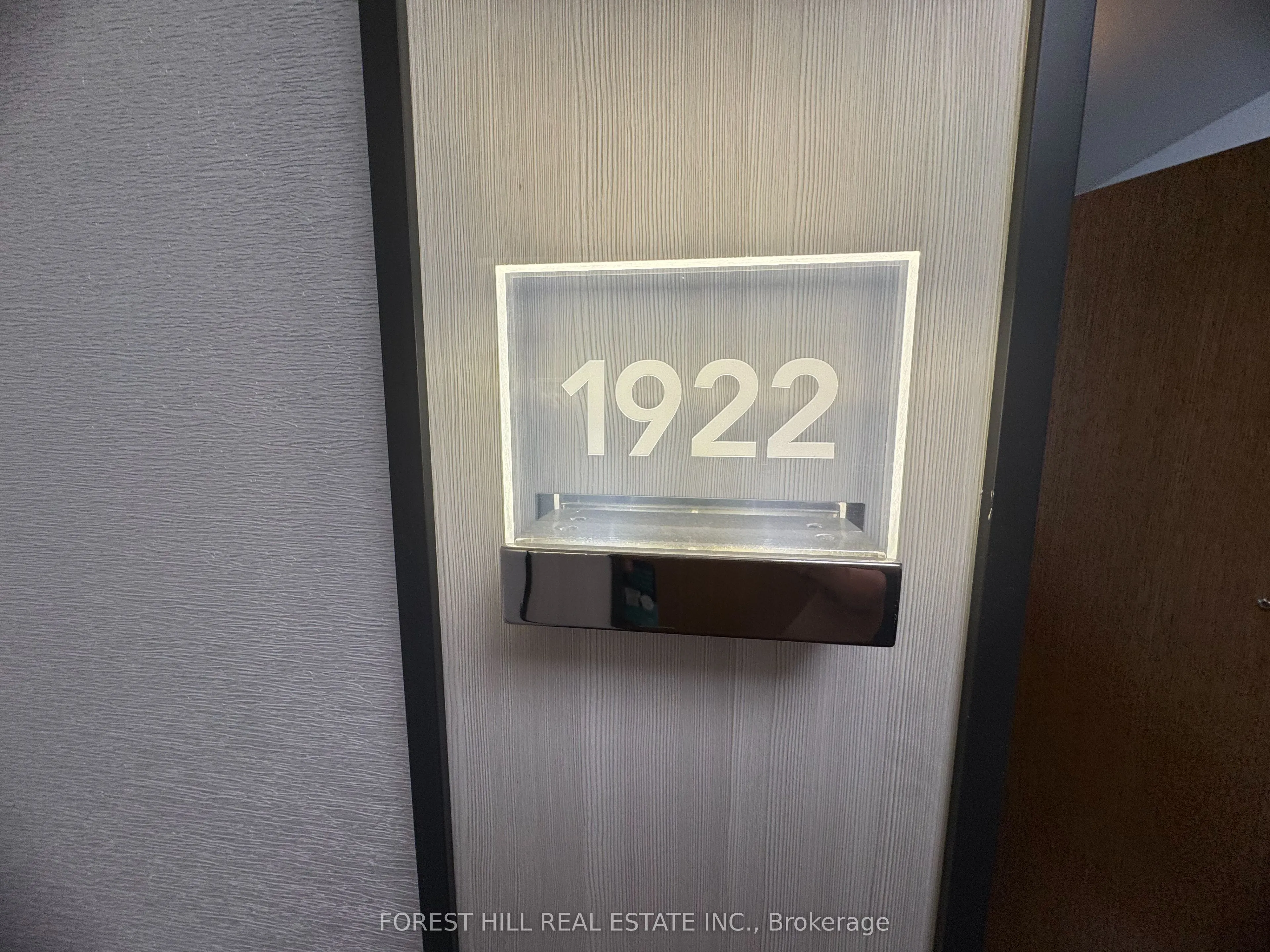 30 Shore Breeze Drive, #1922