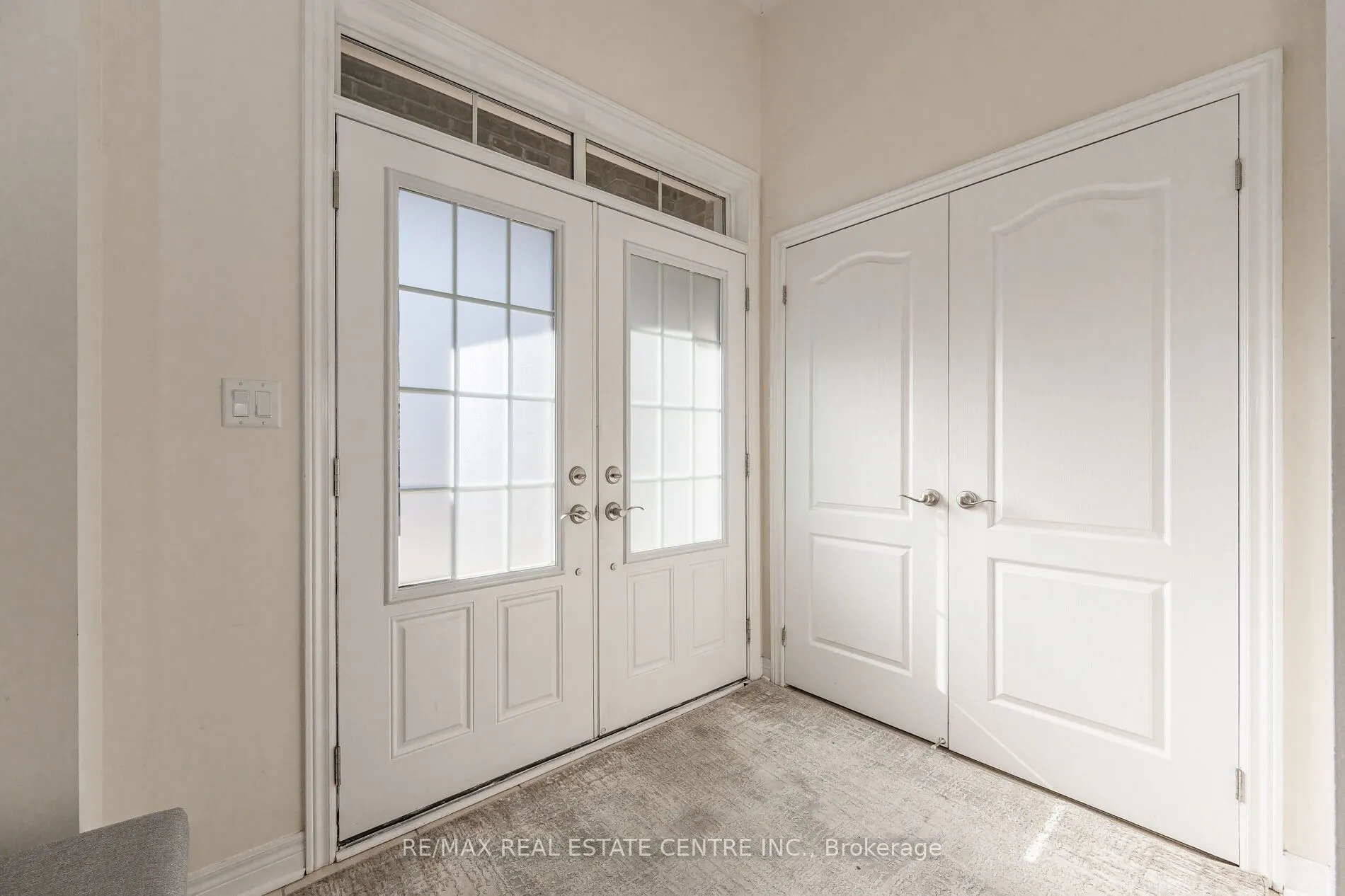 2453 Village Common