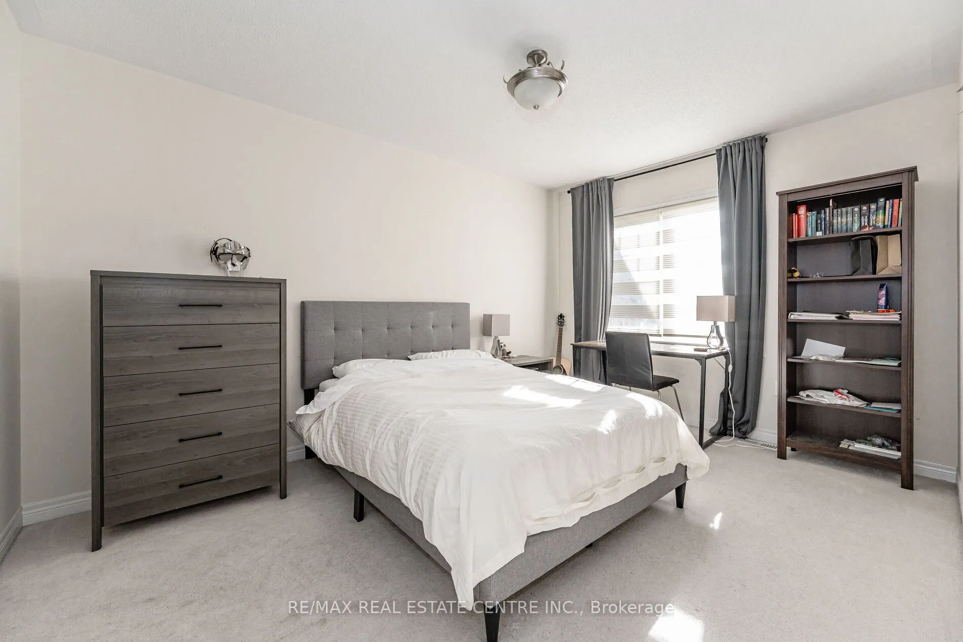 2453 Village Common