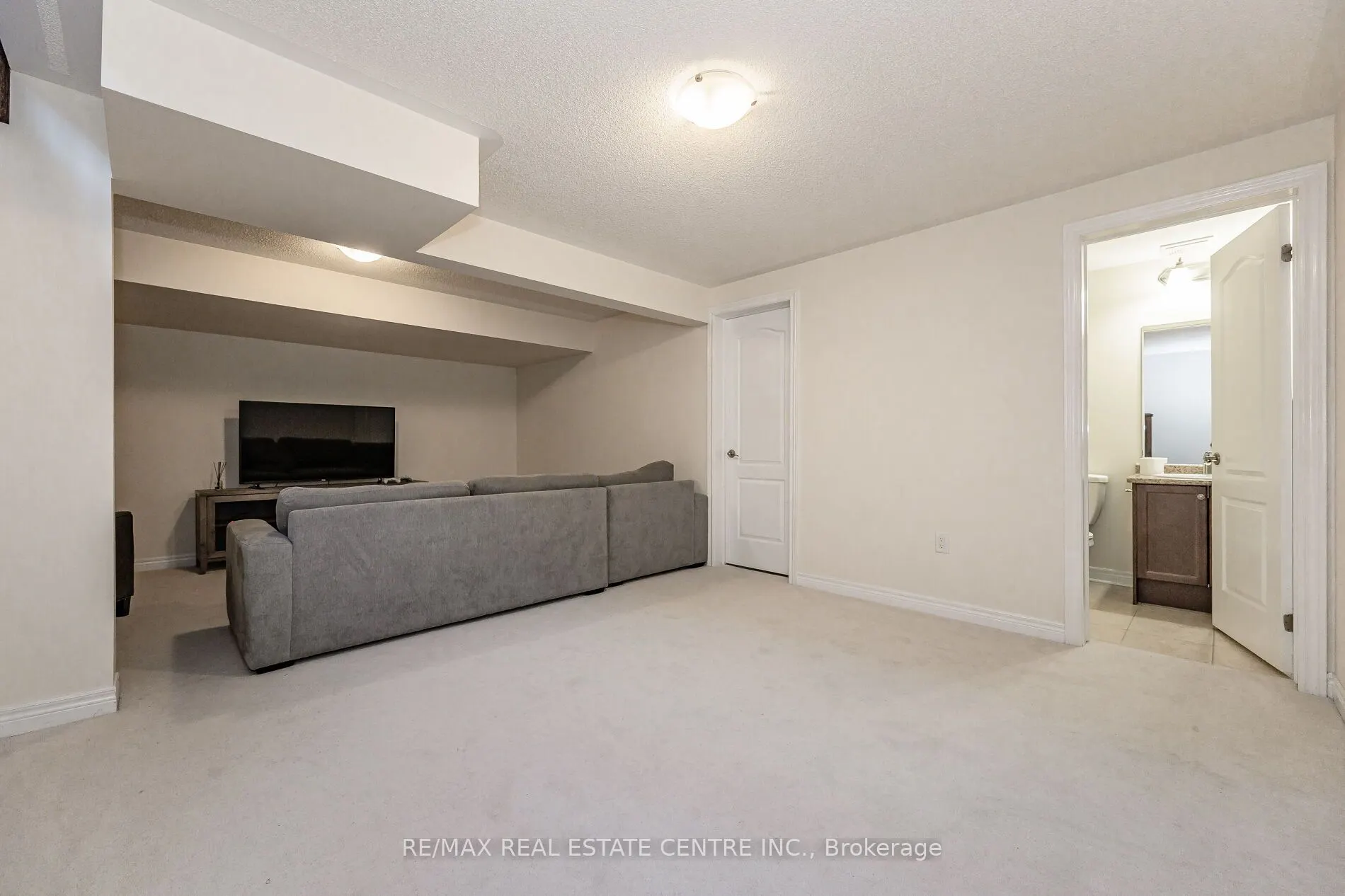 2453 Village Common