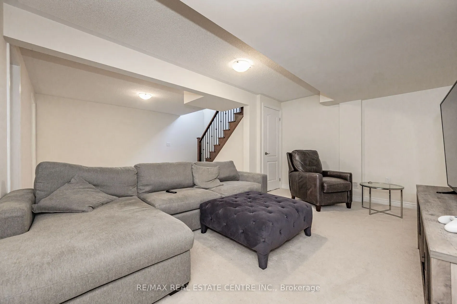 2453 Village Common