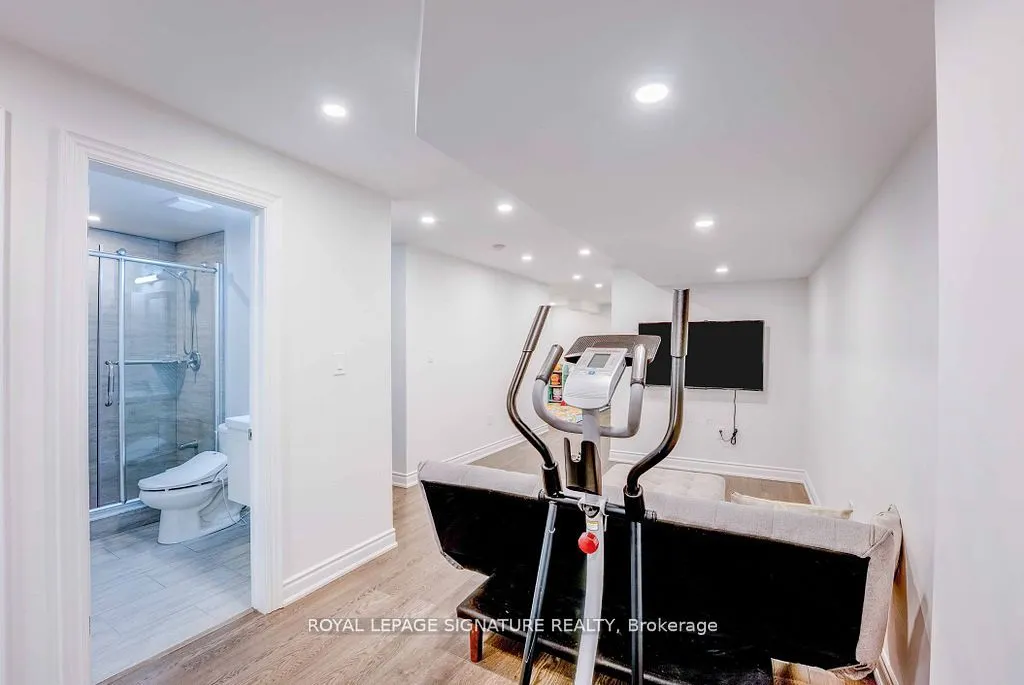 216 Gatwick Drive