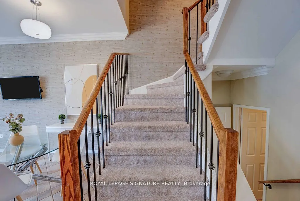 216 Gatwick Drive