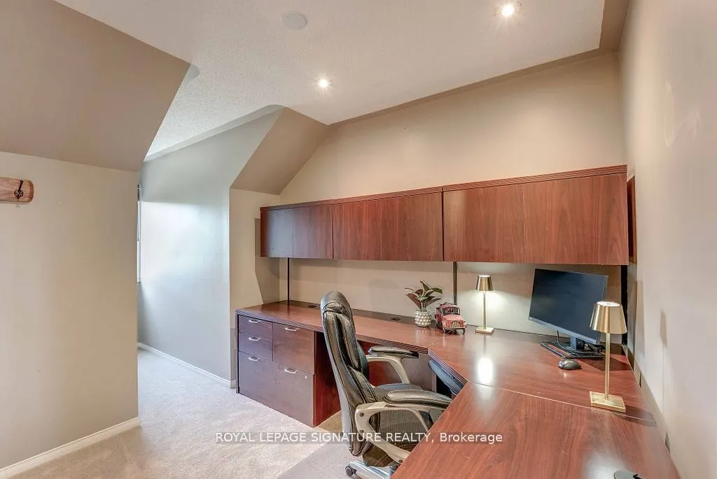 216 Gatwick Drive