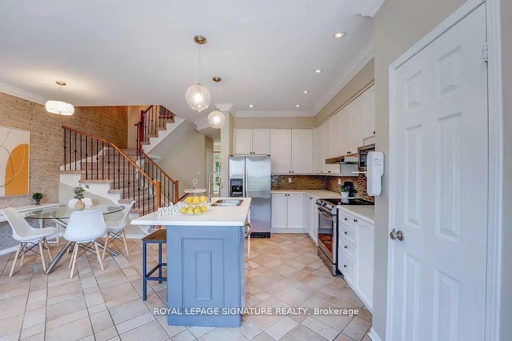 216 Gatwick Drive