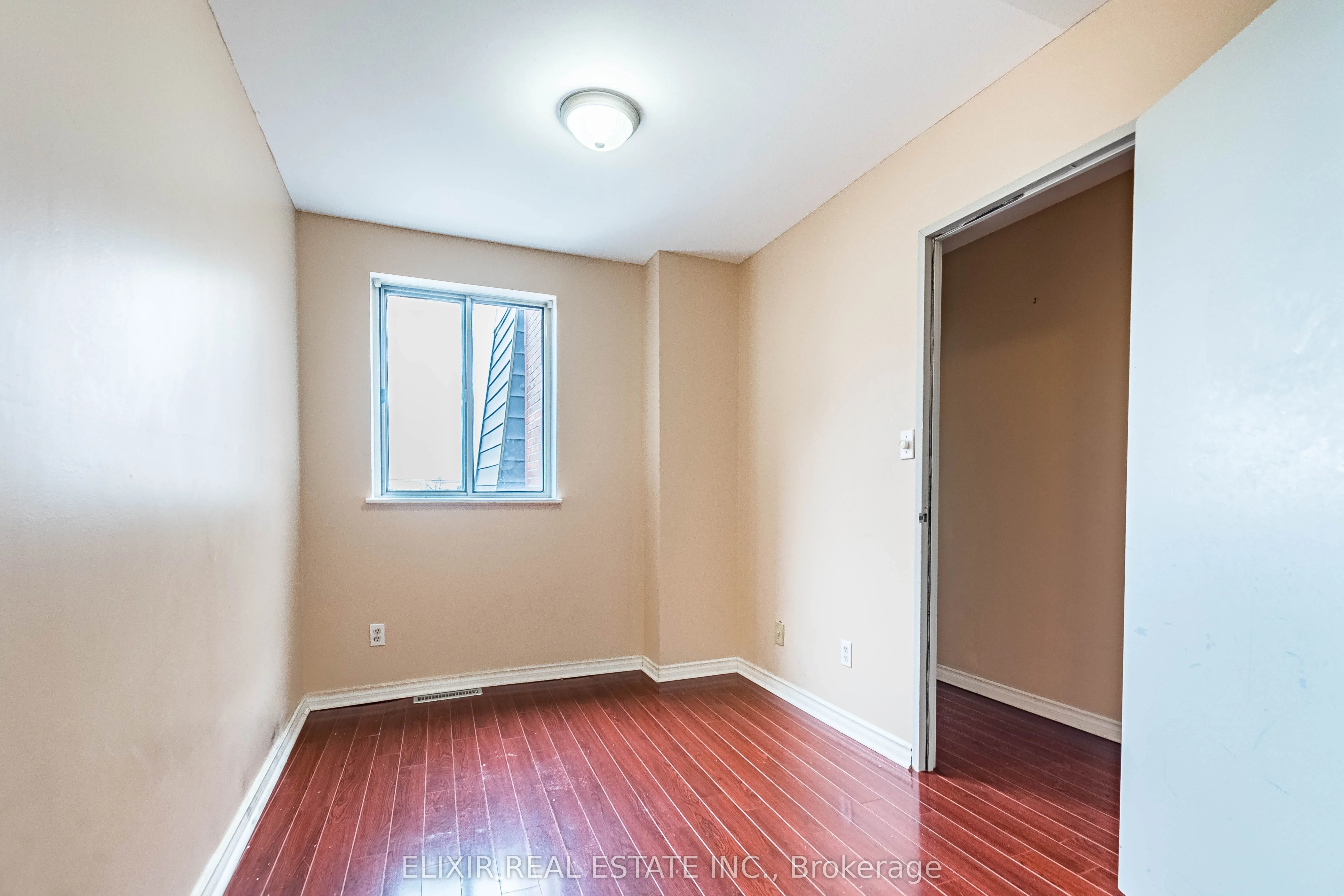 3025 The Credit Woodlands Drive, #336