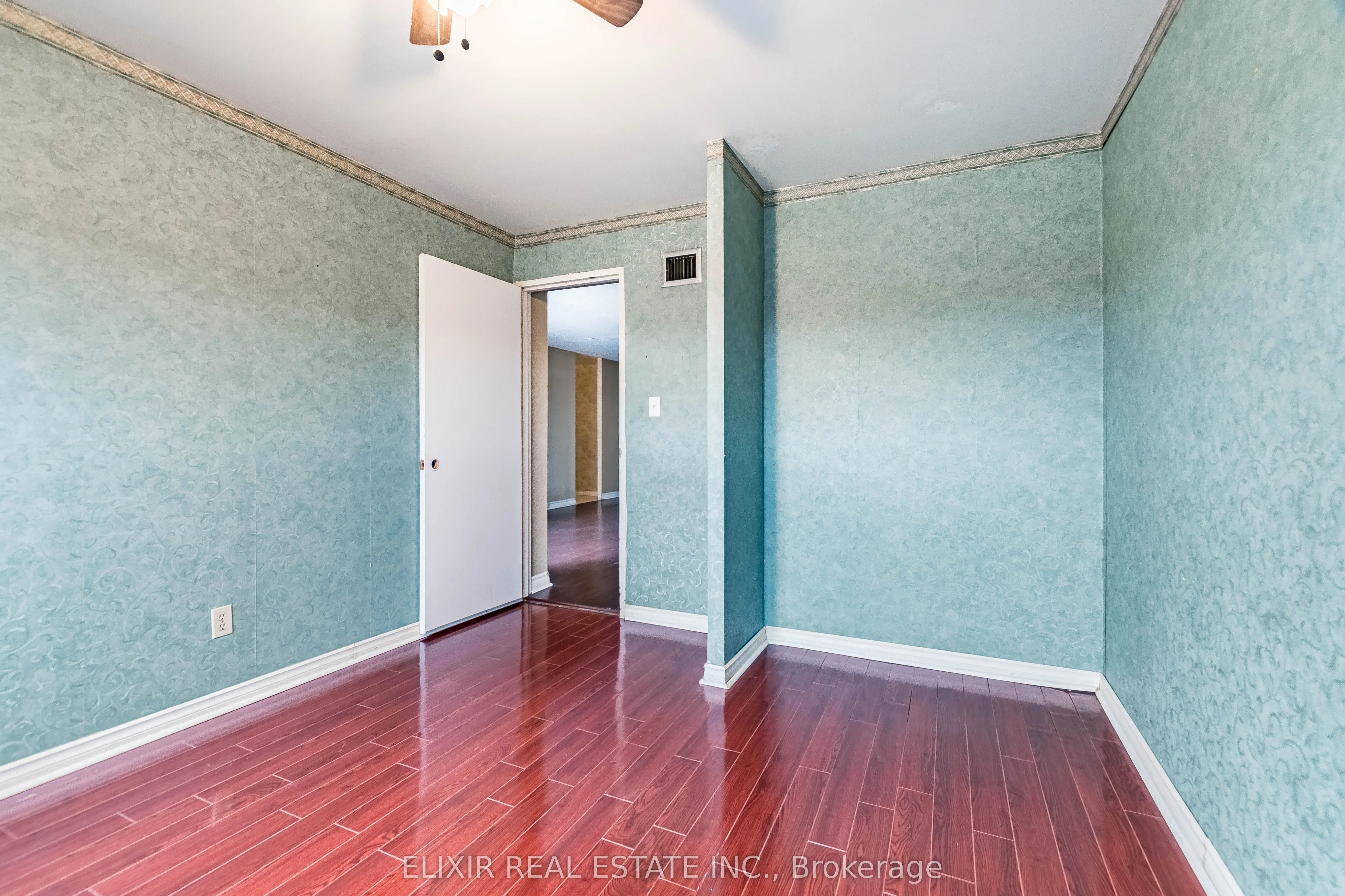 3025 The Credit Woodlands Drive, #336