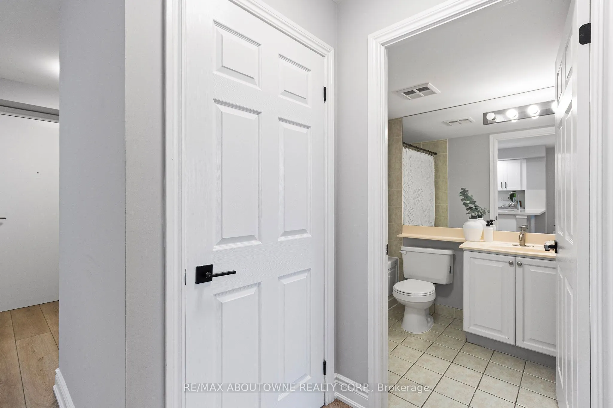 5233 Dundas Street W, #227