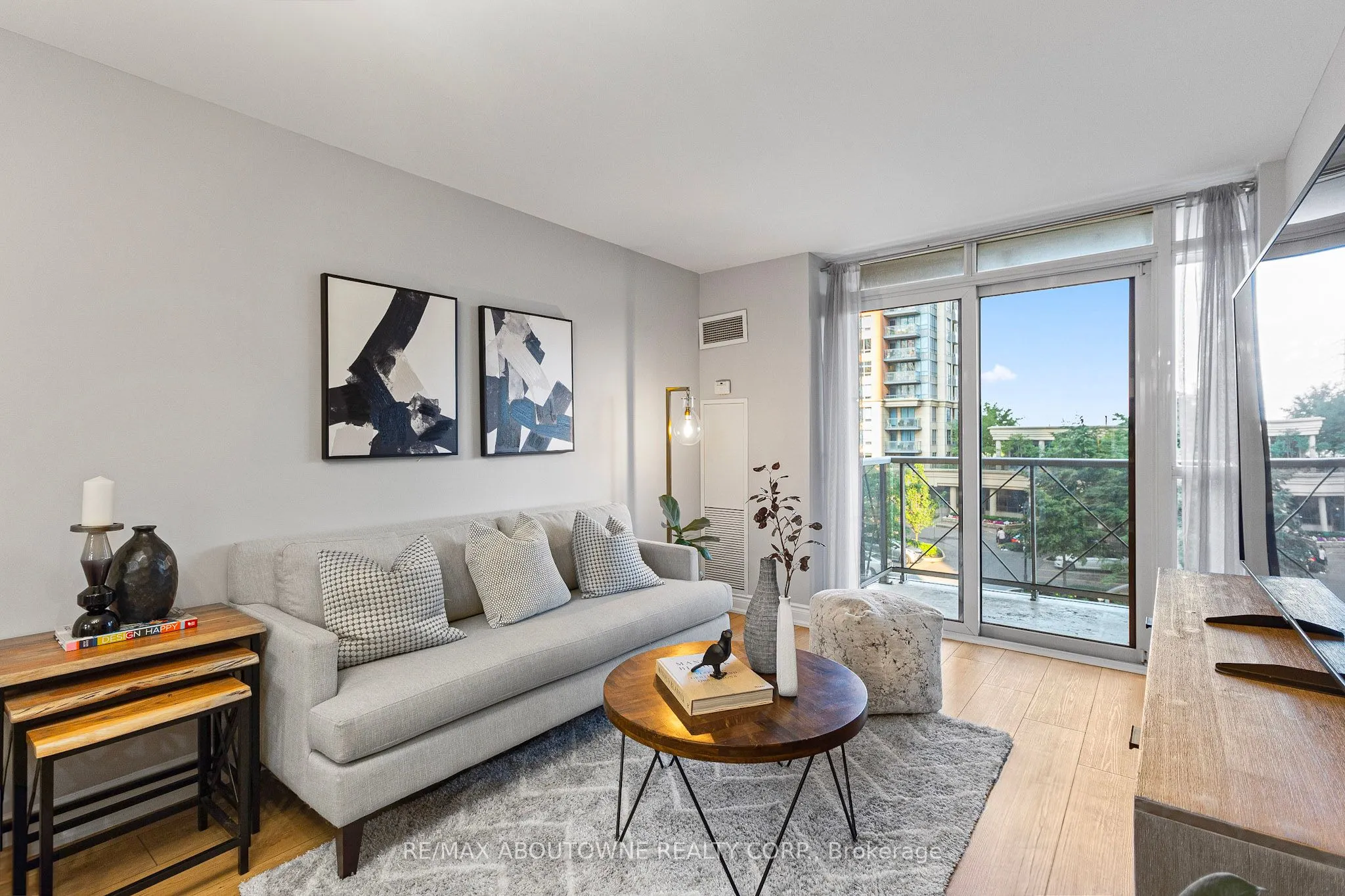 5233 Dundas Street W, #227