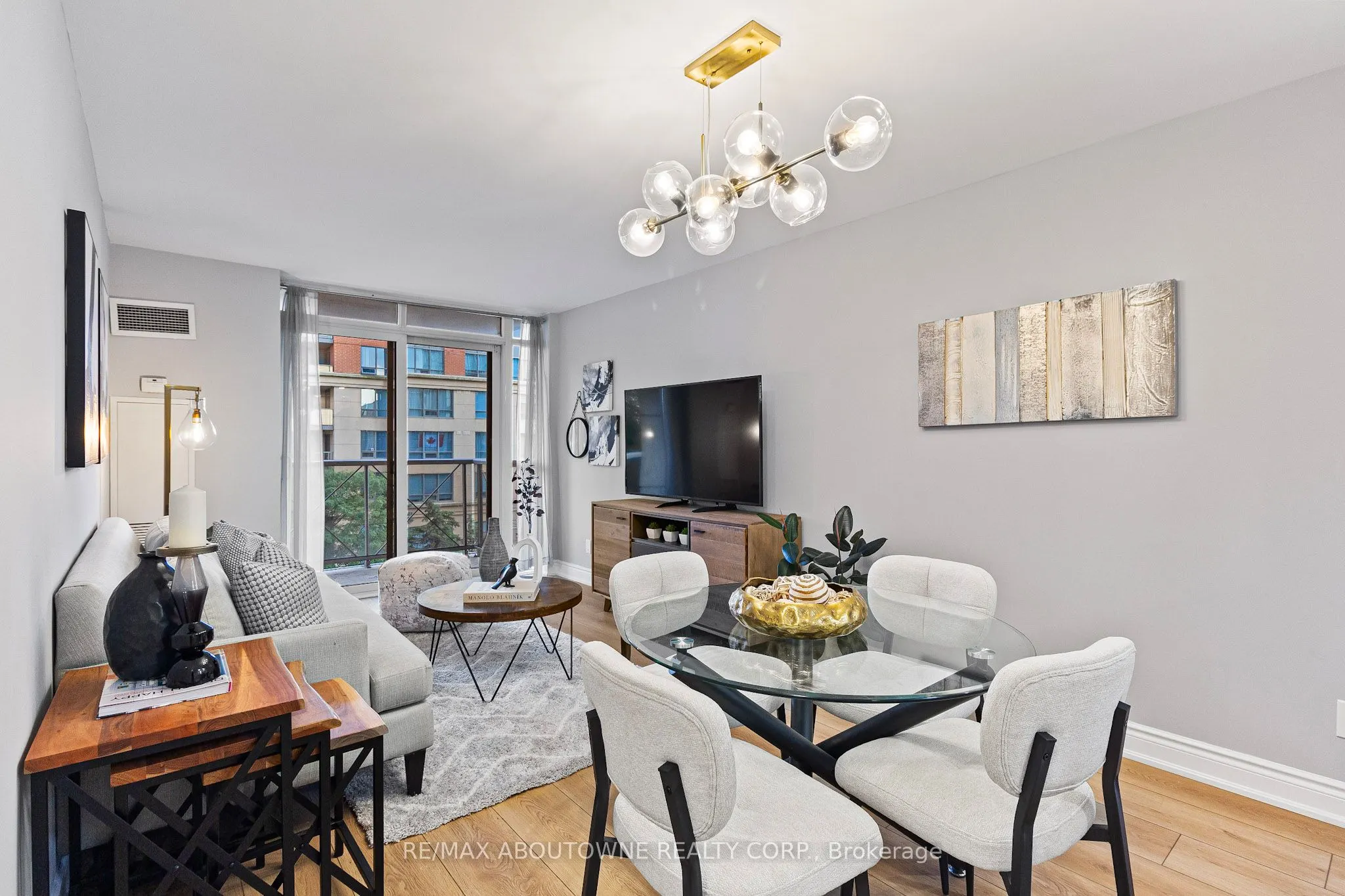 5233 Dundas Street W, #227