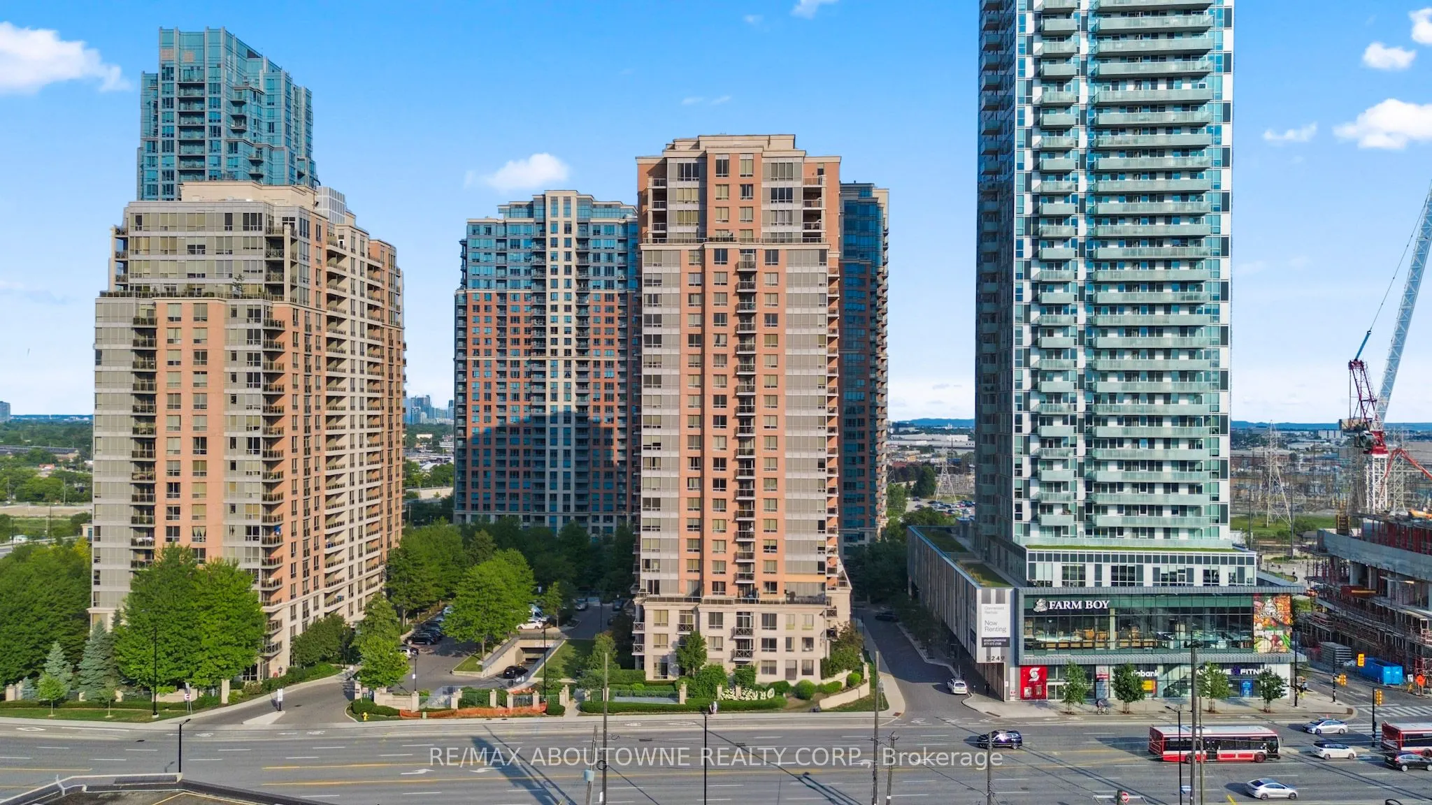 5233 Dundas Street W, #227
