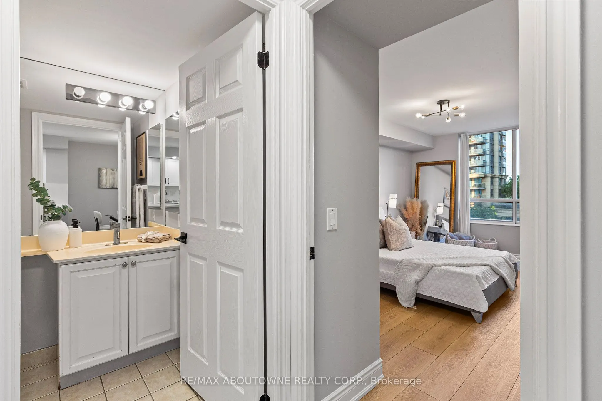 5233 Dundas Street W, #227